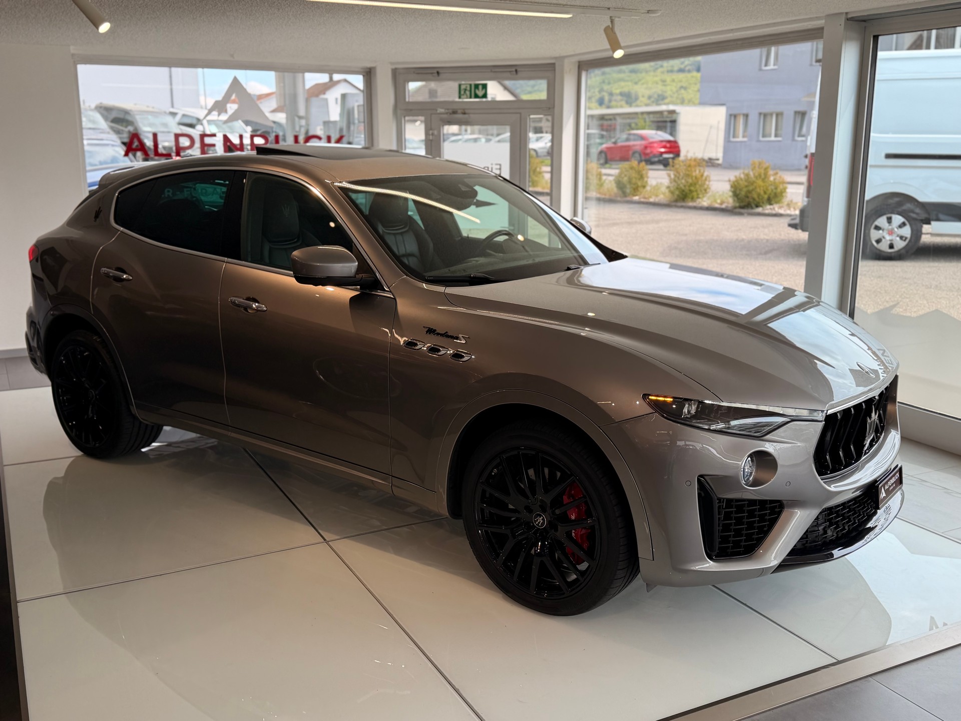 MASERATI Levante S 3.0 V6 Modena S Automatica-image-5