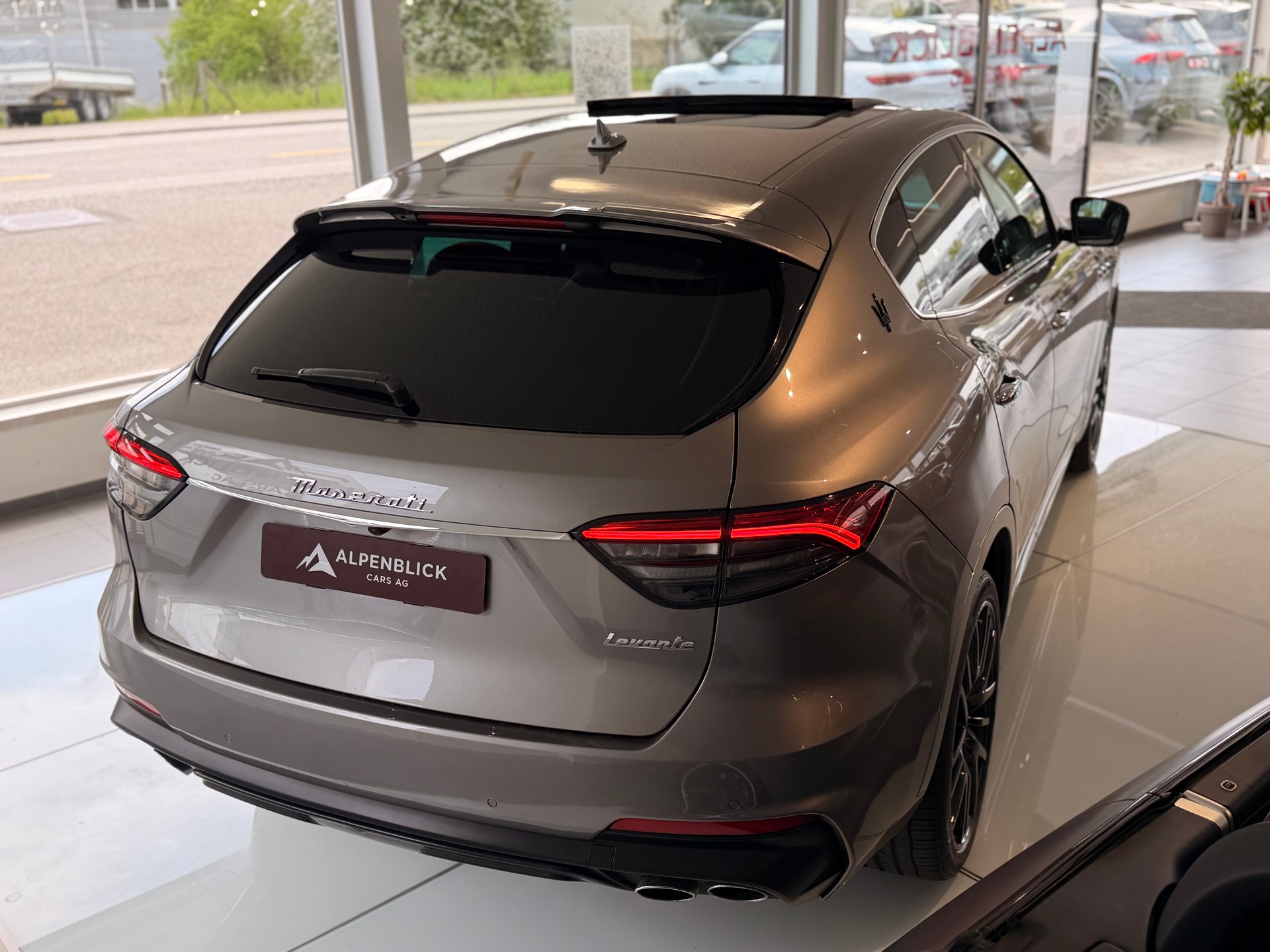 MASERATI Levante S 3.0 V6 Modena S Automatica-image-6