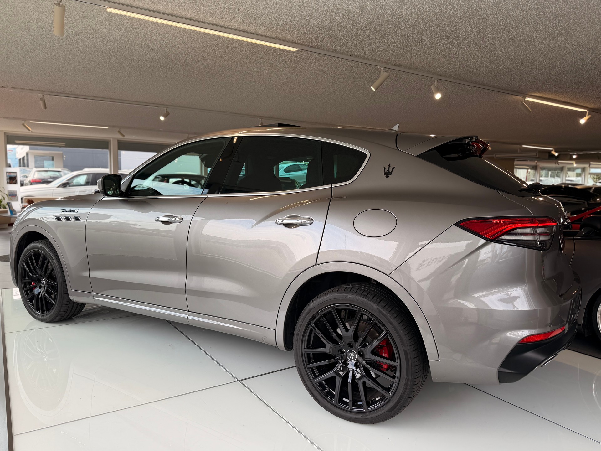 MASERATI Levante S 3.0 V6 Modena S Automatica-image-10