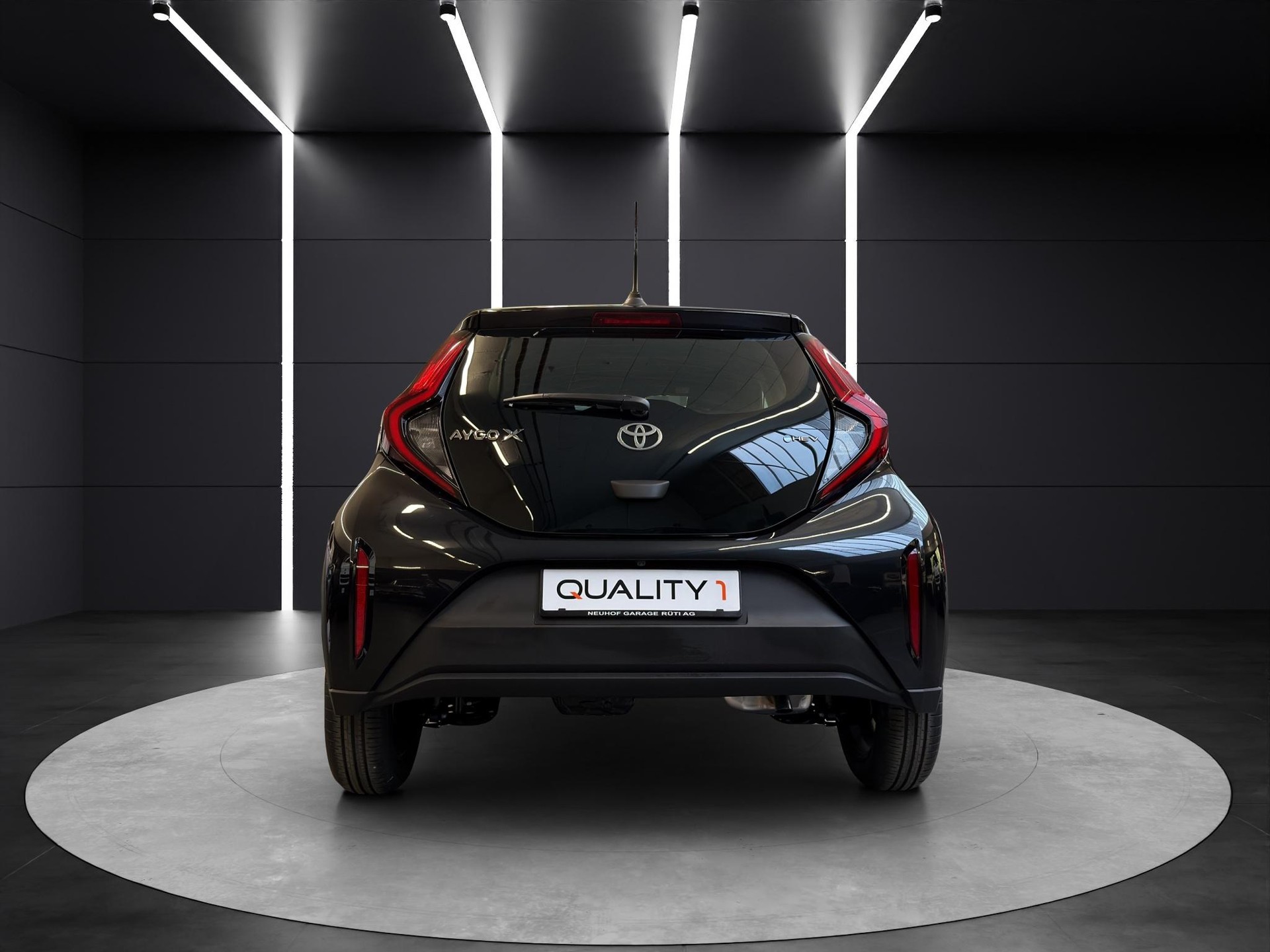 TOYOTA Aygo X 1.5 VVT-i HSD Trend-showroom-element-3
