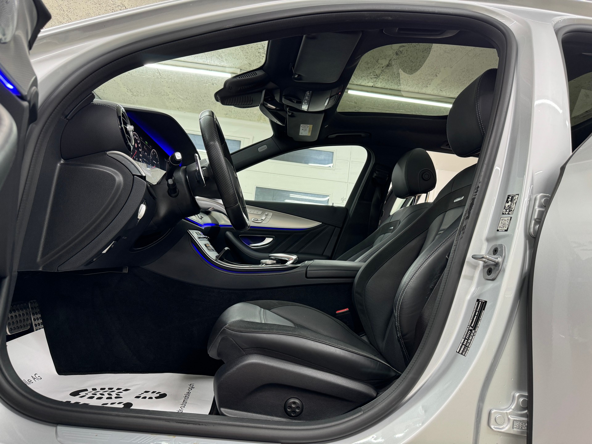 MERCEDES-BENZ Mercedes-AMG E 53 4MATIC+ T-Modell 9G-Tronic / 360° Kamera / Panoramadach / Head-Up-Display / Leder / Sitzheizung/Kühlung /-image-6
