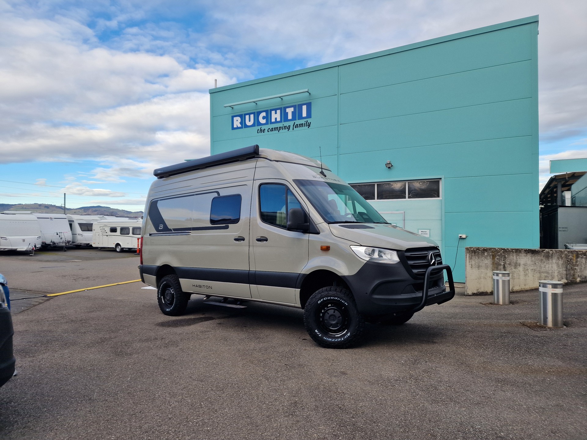 BÜRSTNER Habiton HMX 6.0