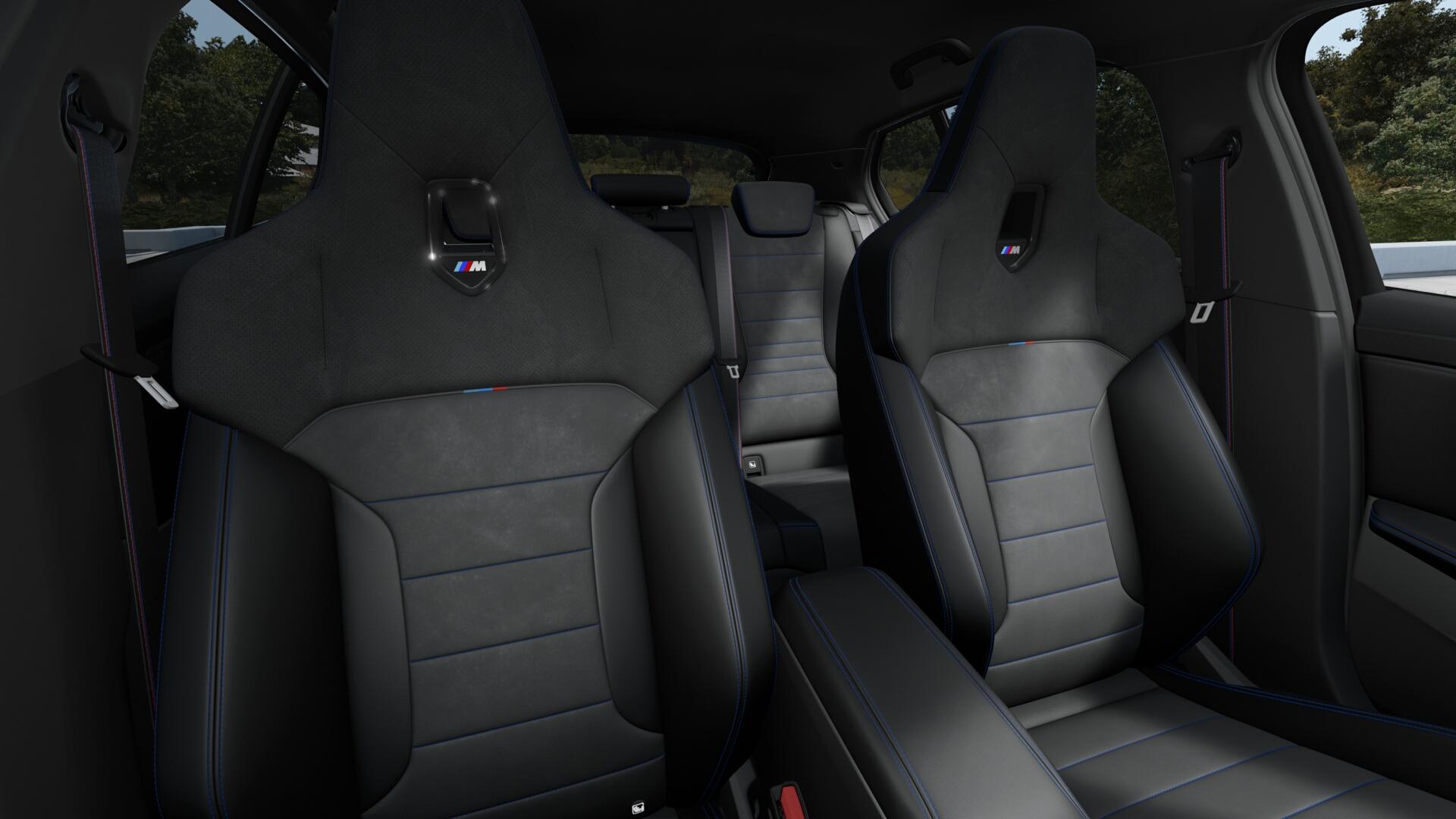 BMW M135i xDrive-image-4