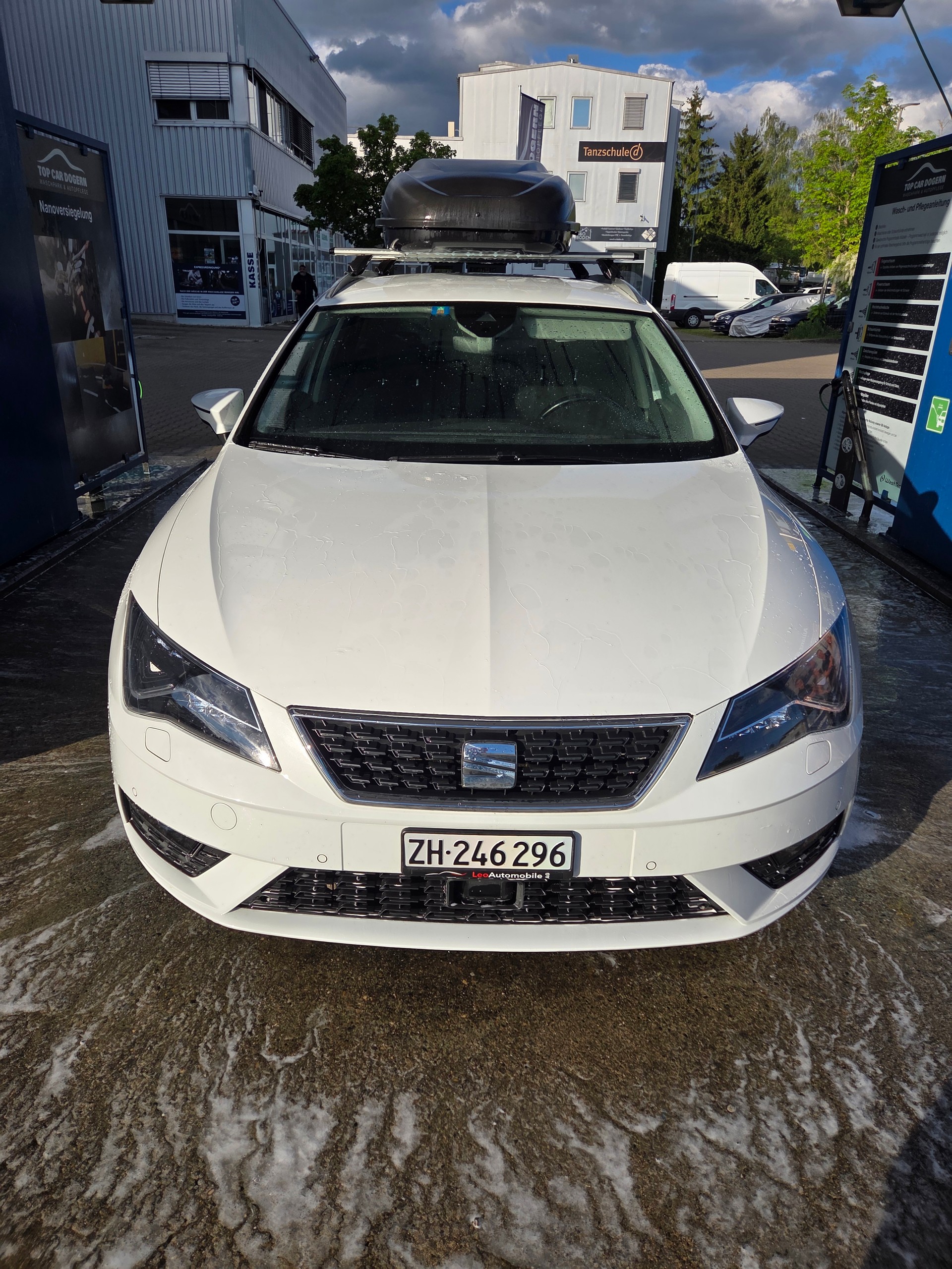 SEAT 2.0 TDI Style DSG-image-0