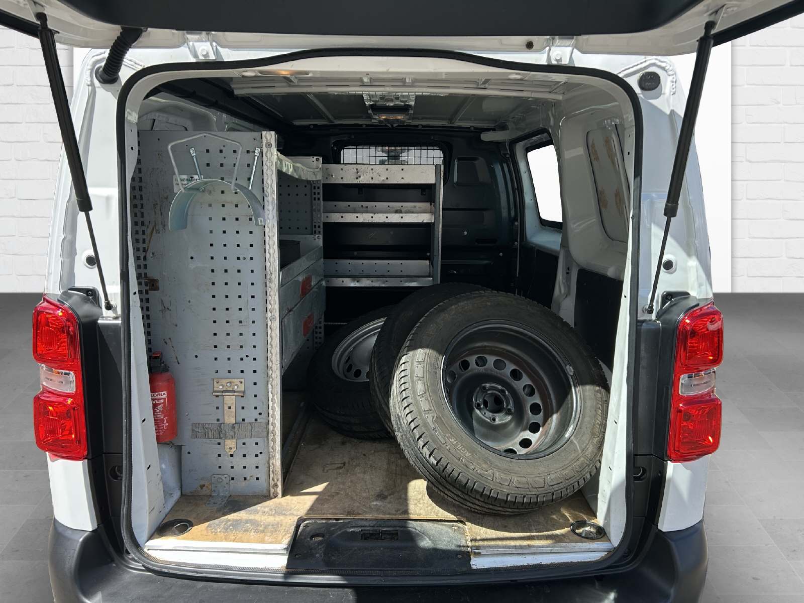 OPEL Vivaro-e Cargo 2.7 t M 50kWh Enjoy-image-13