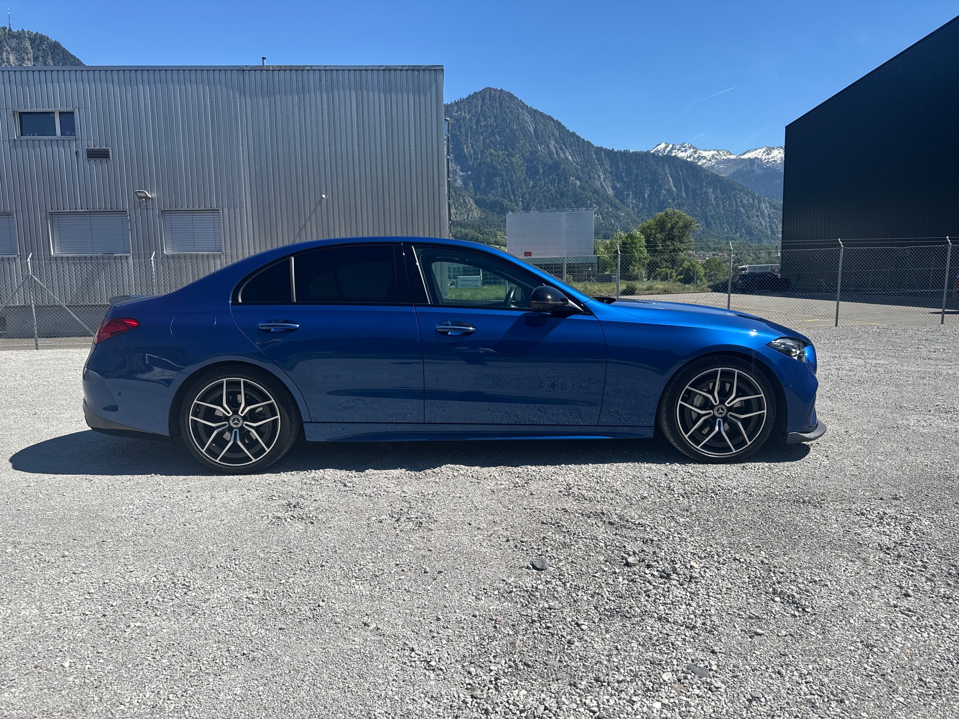 MERCEDES-BENZ C 200 AMG Line 4MATIC-showroom-element-2