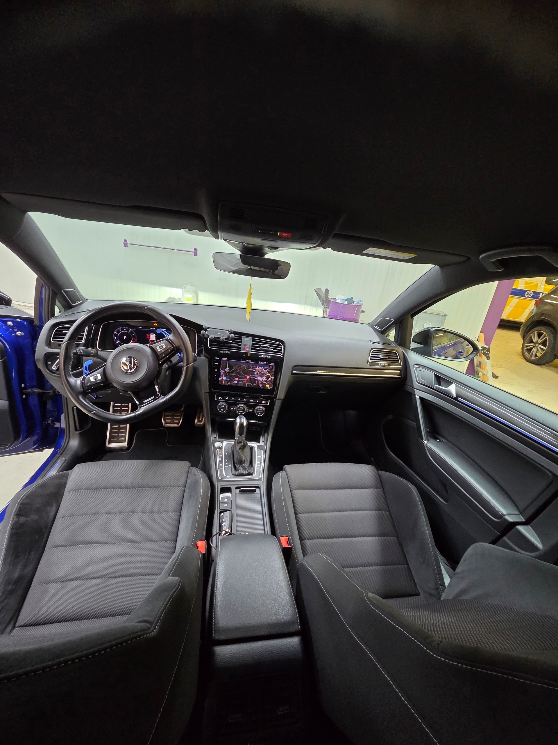 VW 2.0 TSI R 310 DSG 4motion-image-4