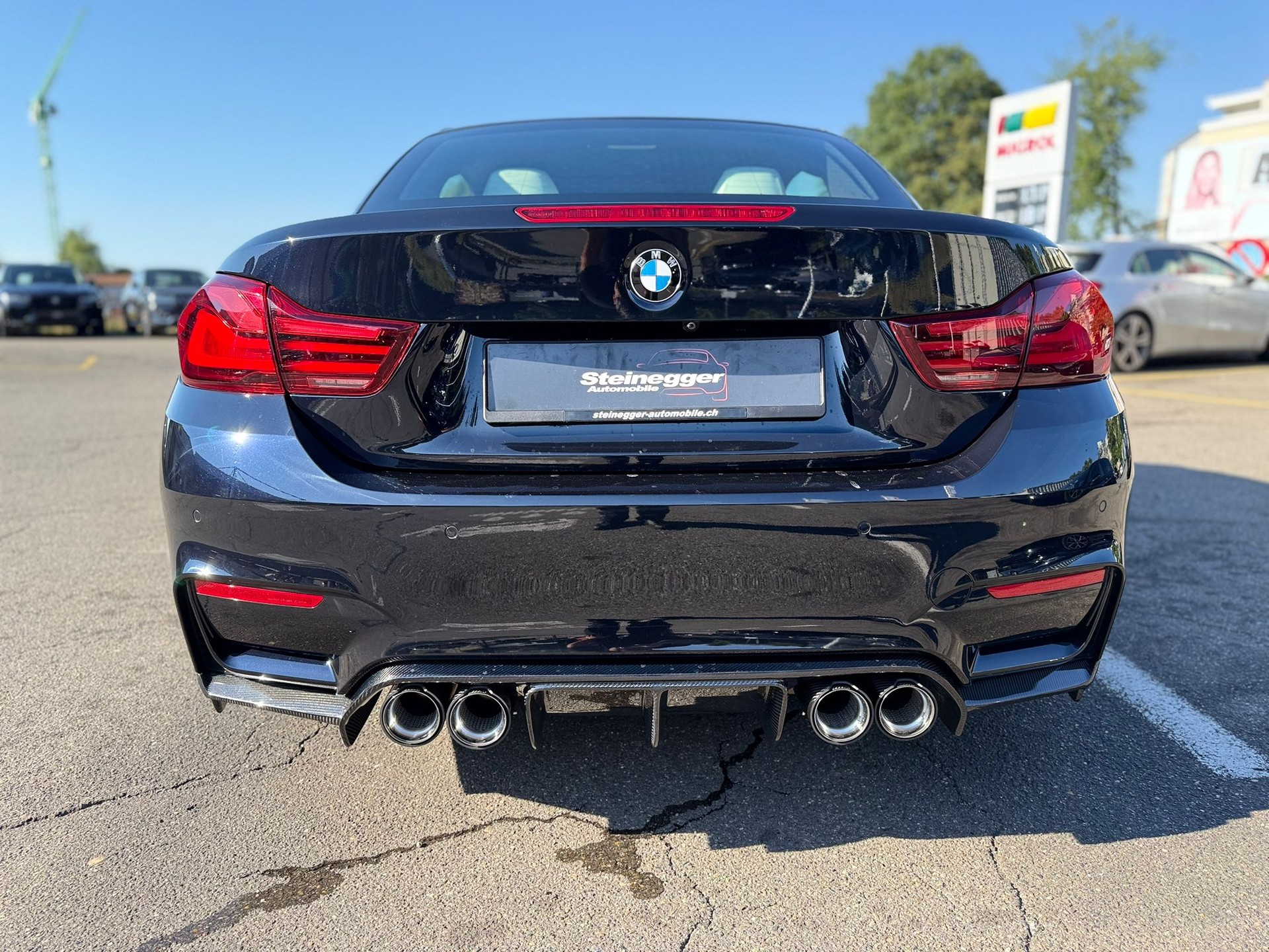 BMW M4 Cabriolet Drivelogic M Competition-image-9