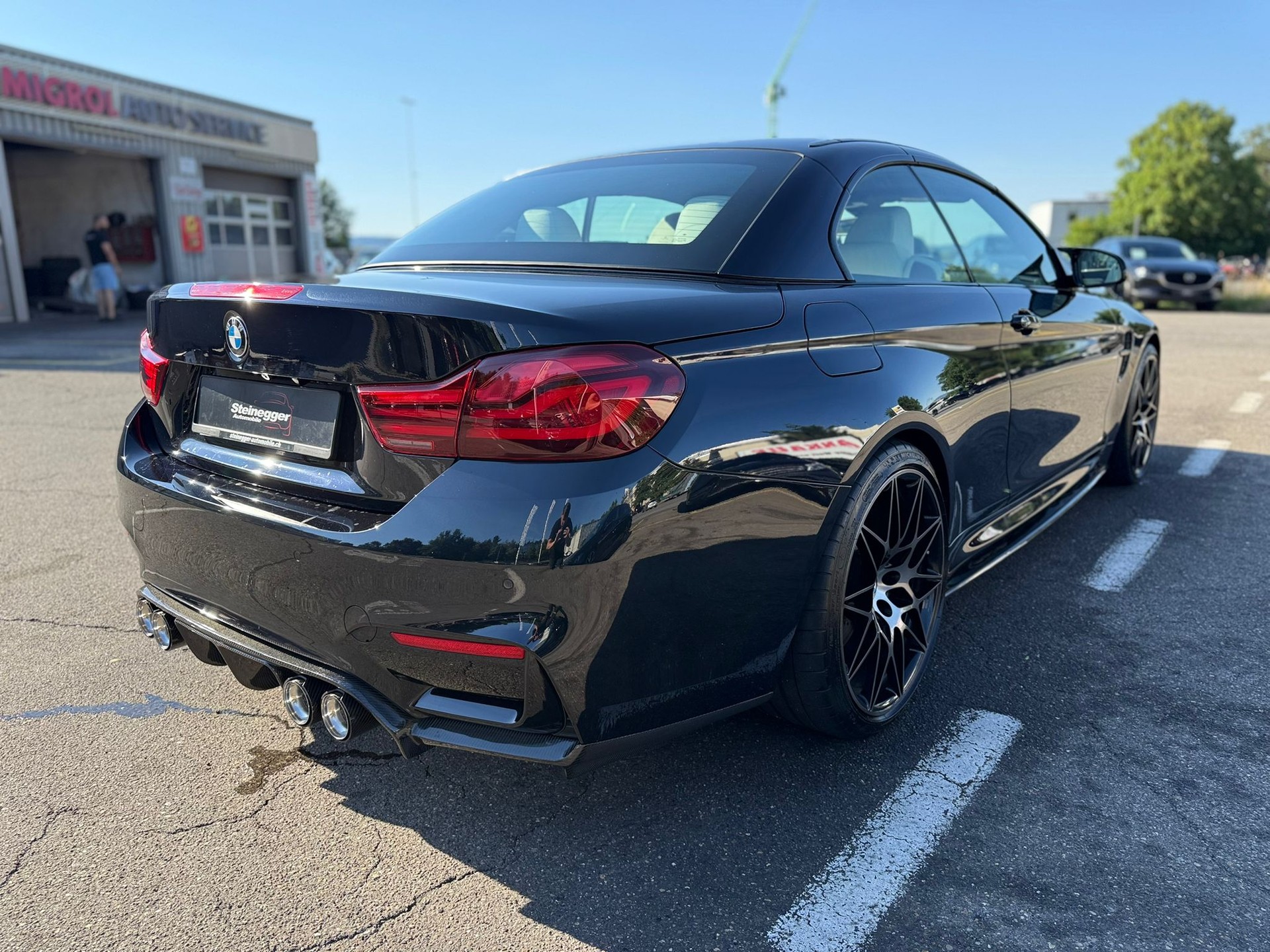 BMW M4 Cabriolet Drivelogic M Competition-image-10