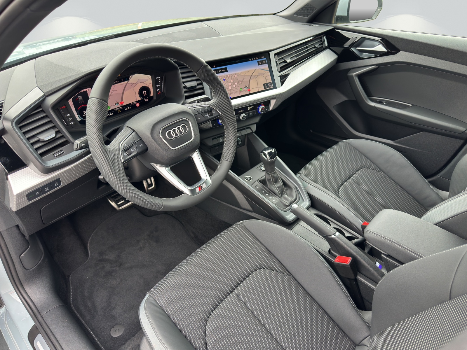 AUDI A1 Sportback 30 TFSI Attraction S-tronic-image-4