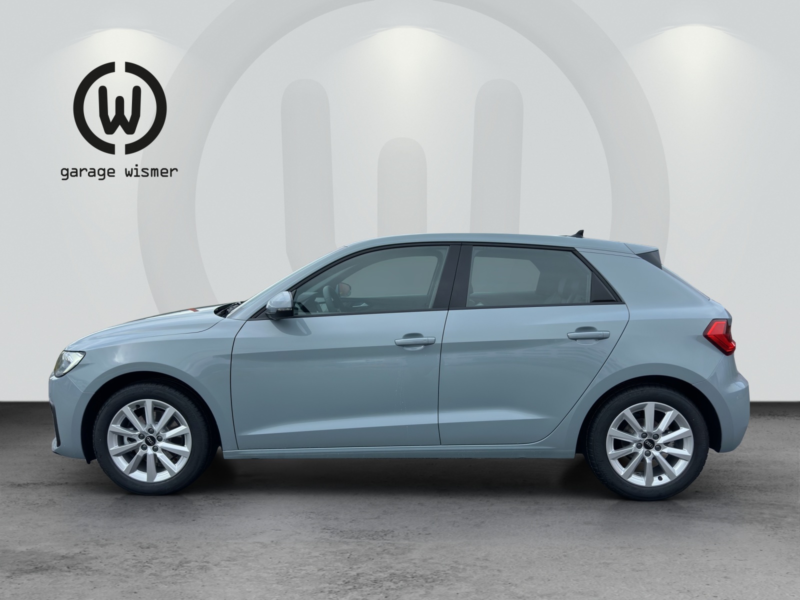 AUDI A1 Sportback 30 TFSI Attraction S-tronic-image-1