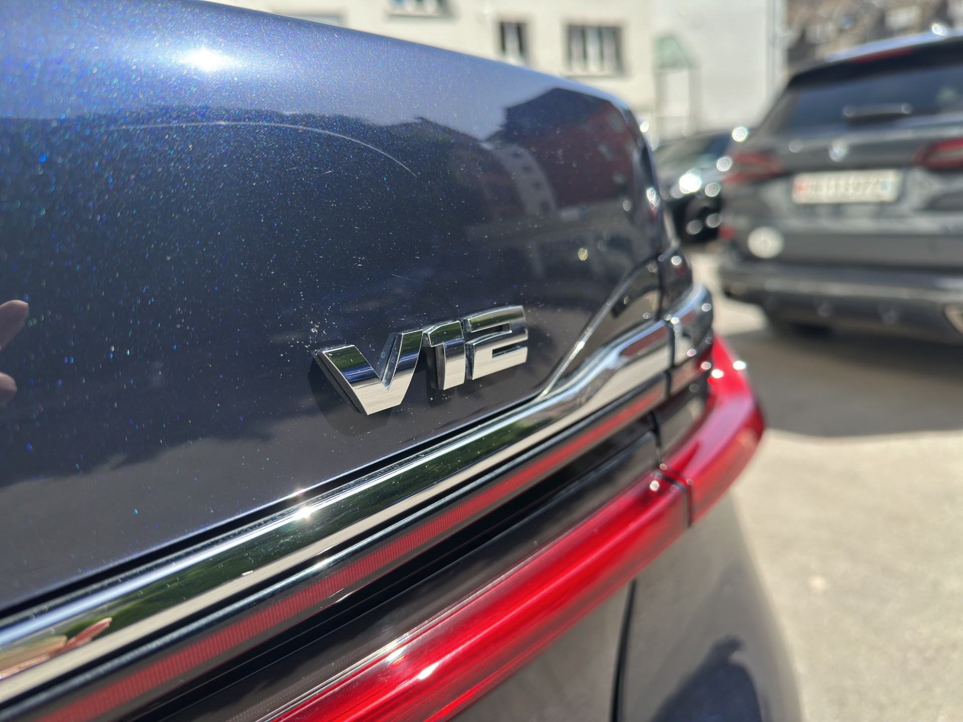 BMW M760Li xDrive Sport Getriebe-image-14