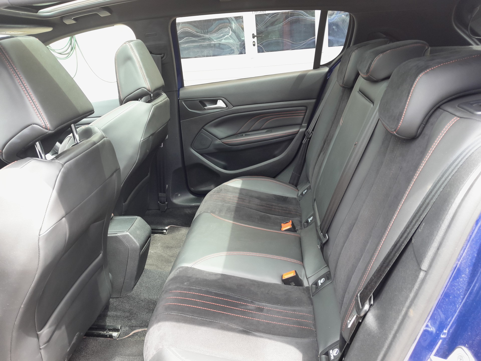 PEUGEOT 308 1.6 GTi-image-5