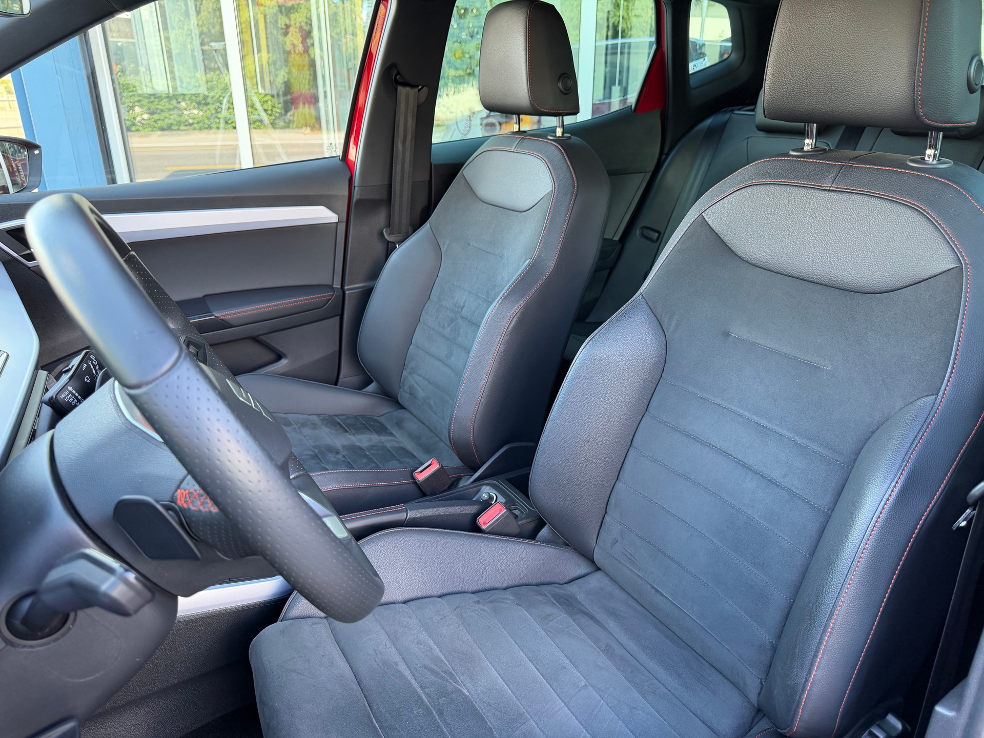 SEAT Arona 1.5 Eco TSI FR DSG-image-8