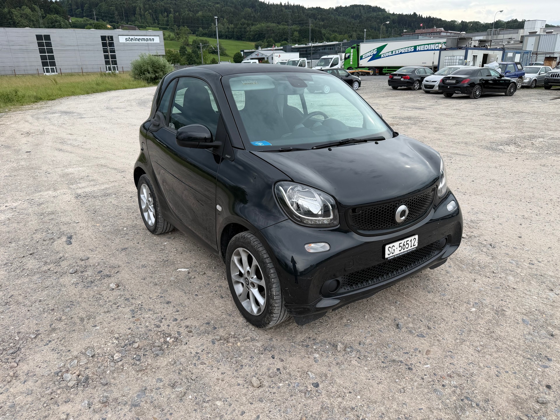 SMART fortwo black pearl-image-0