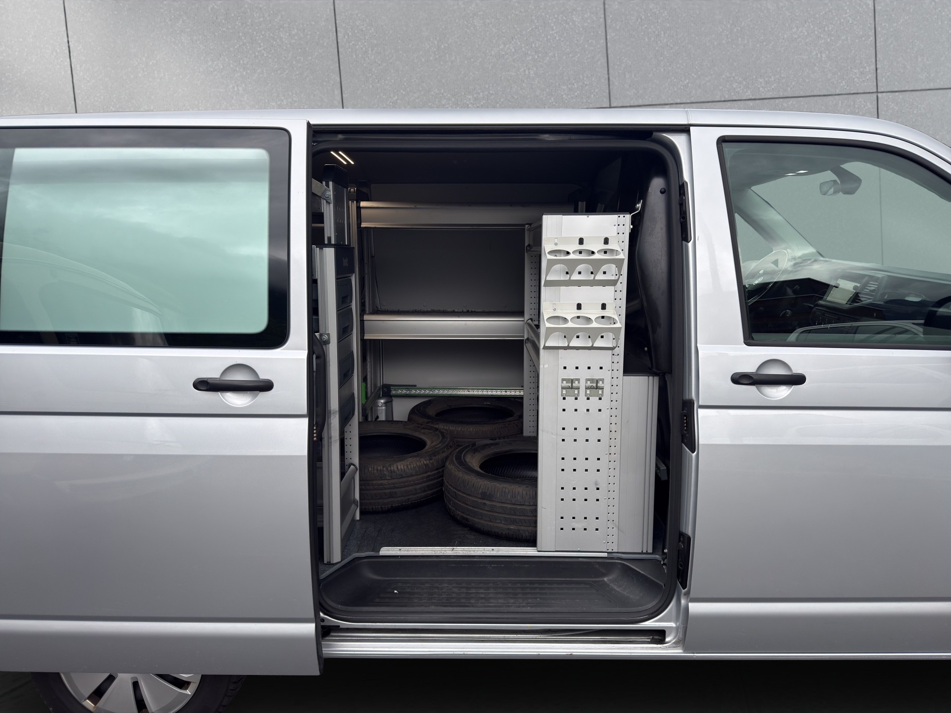 VW T6.1 2.0 TDI 4Motion-image-7