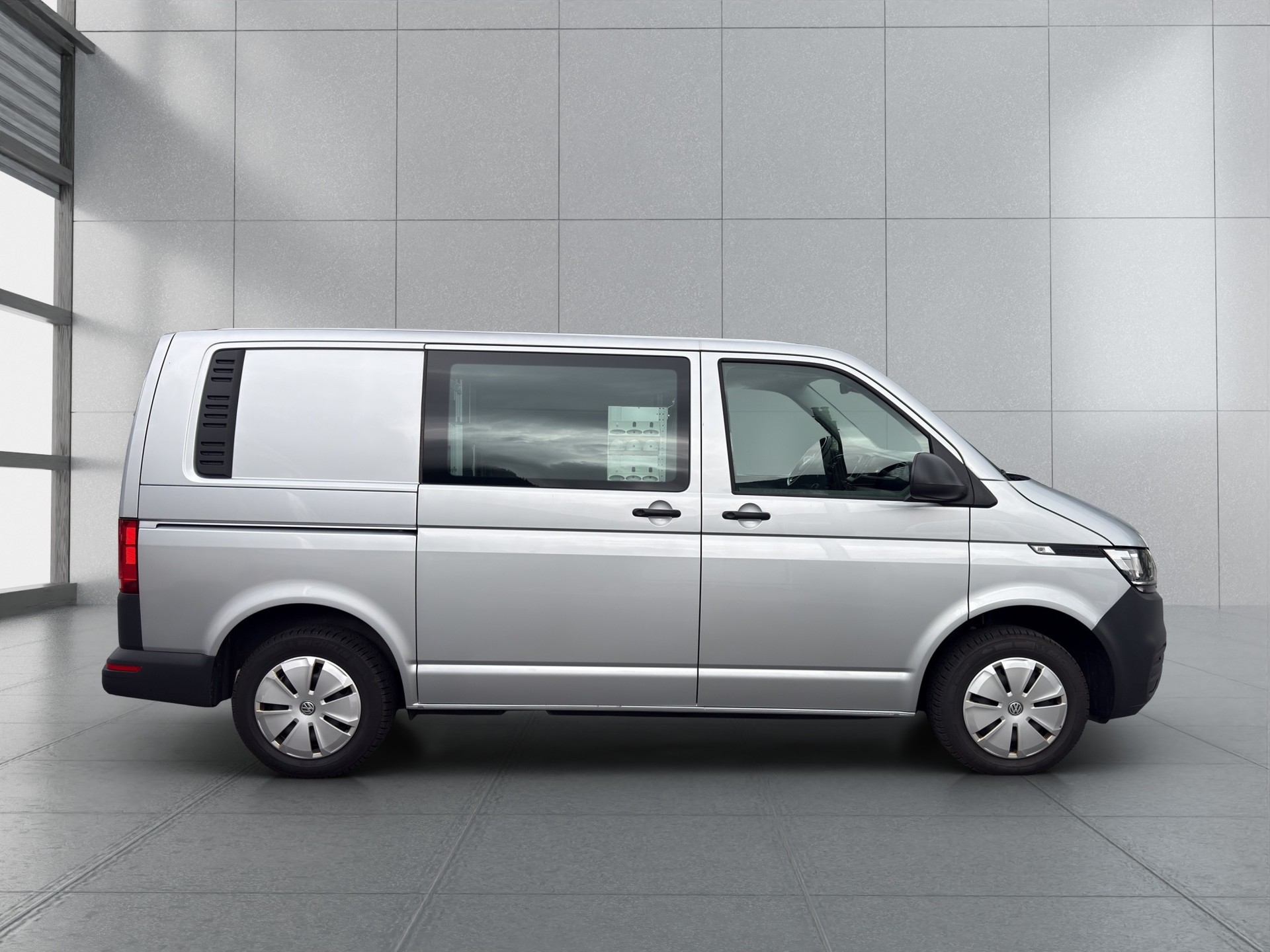 VW T6.1 2.0 TDI 4Motion-image-3