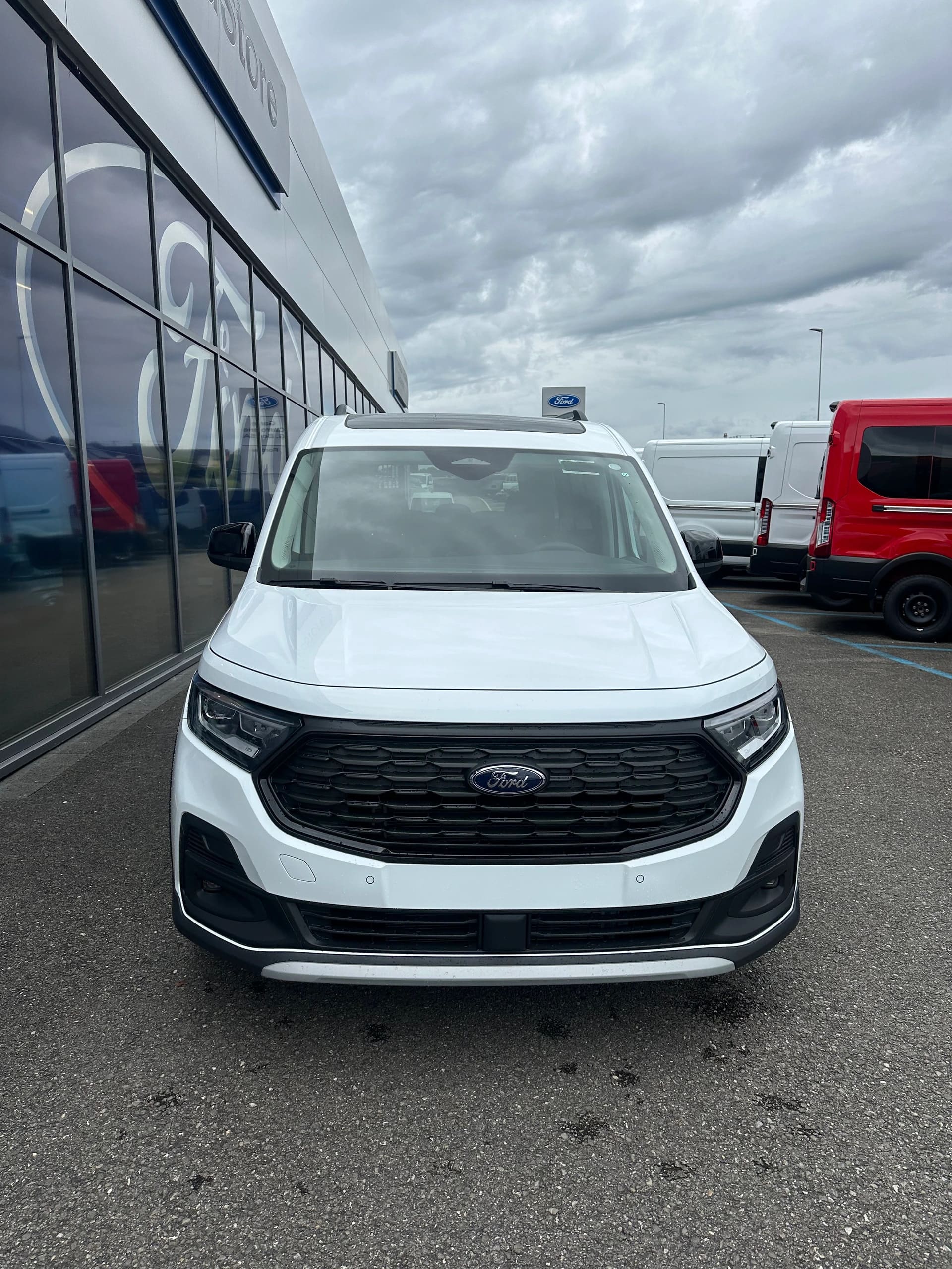 FORD TOURNEO CONNECT Grand 1.5 EcoB Active/PHEV/150CV-image-8