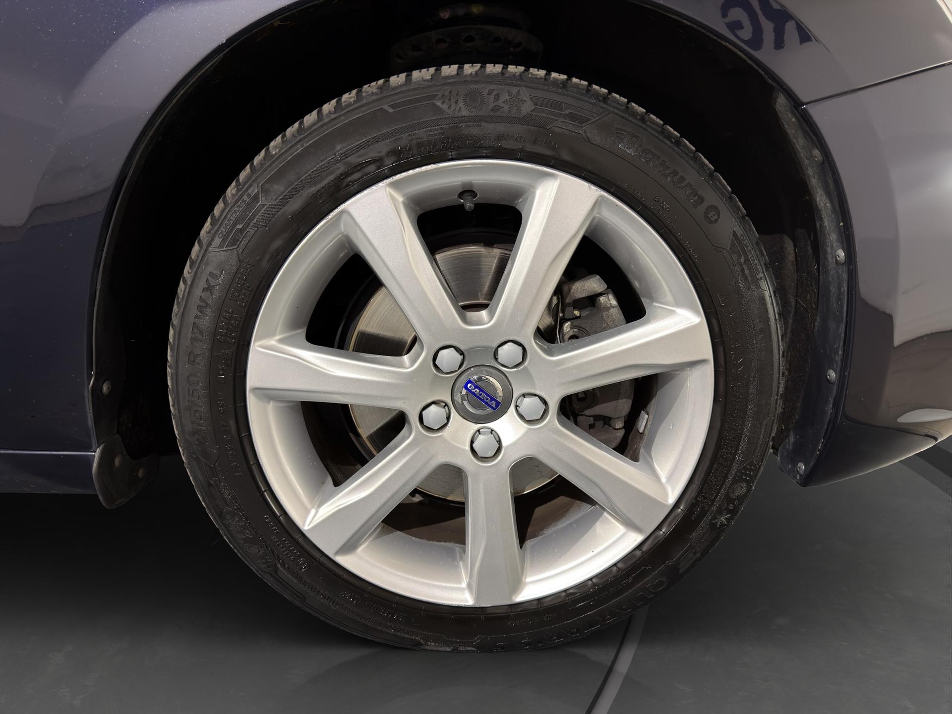VOLVO V60 D3 Summum-image-17