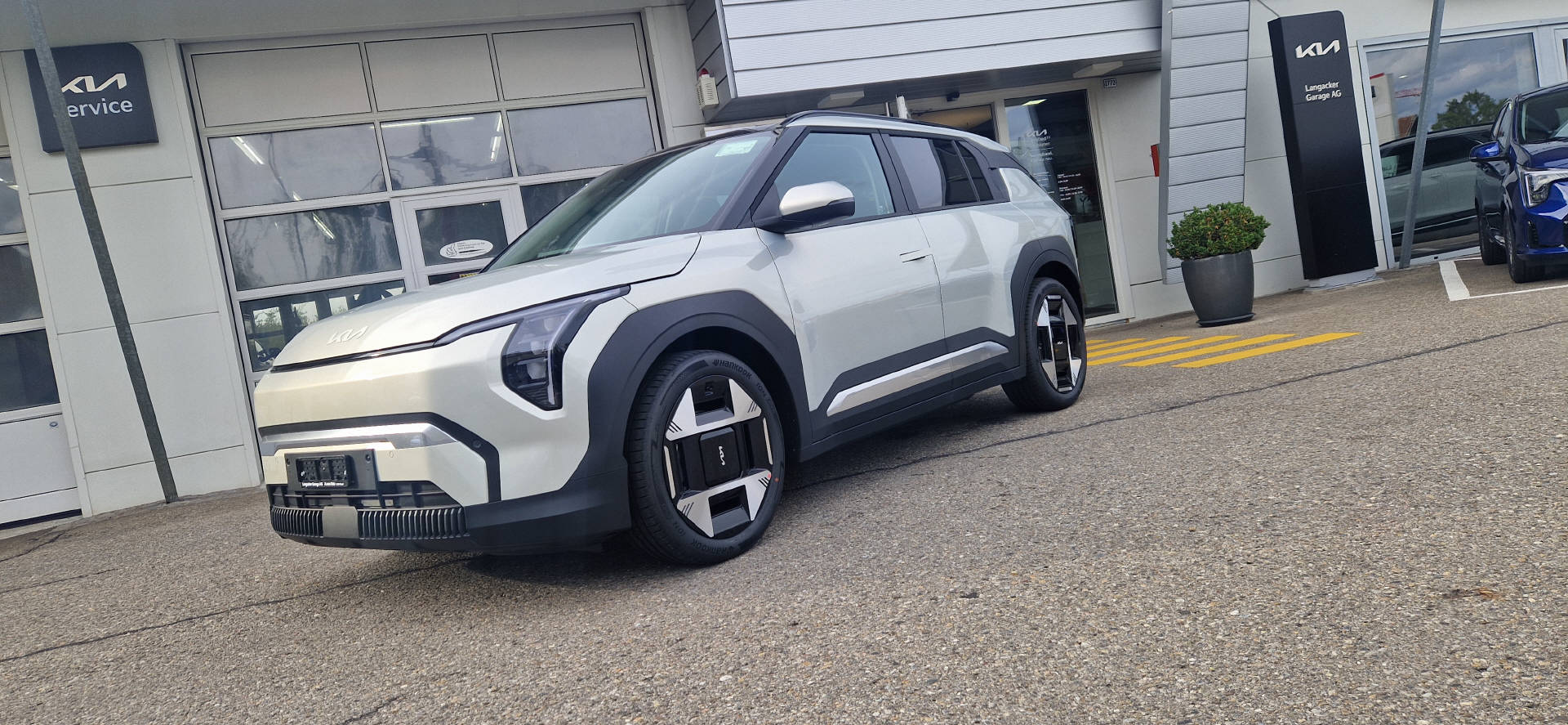 KIA EV3 81 kWh Earth+-image-0