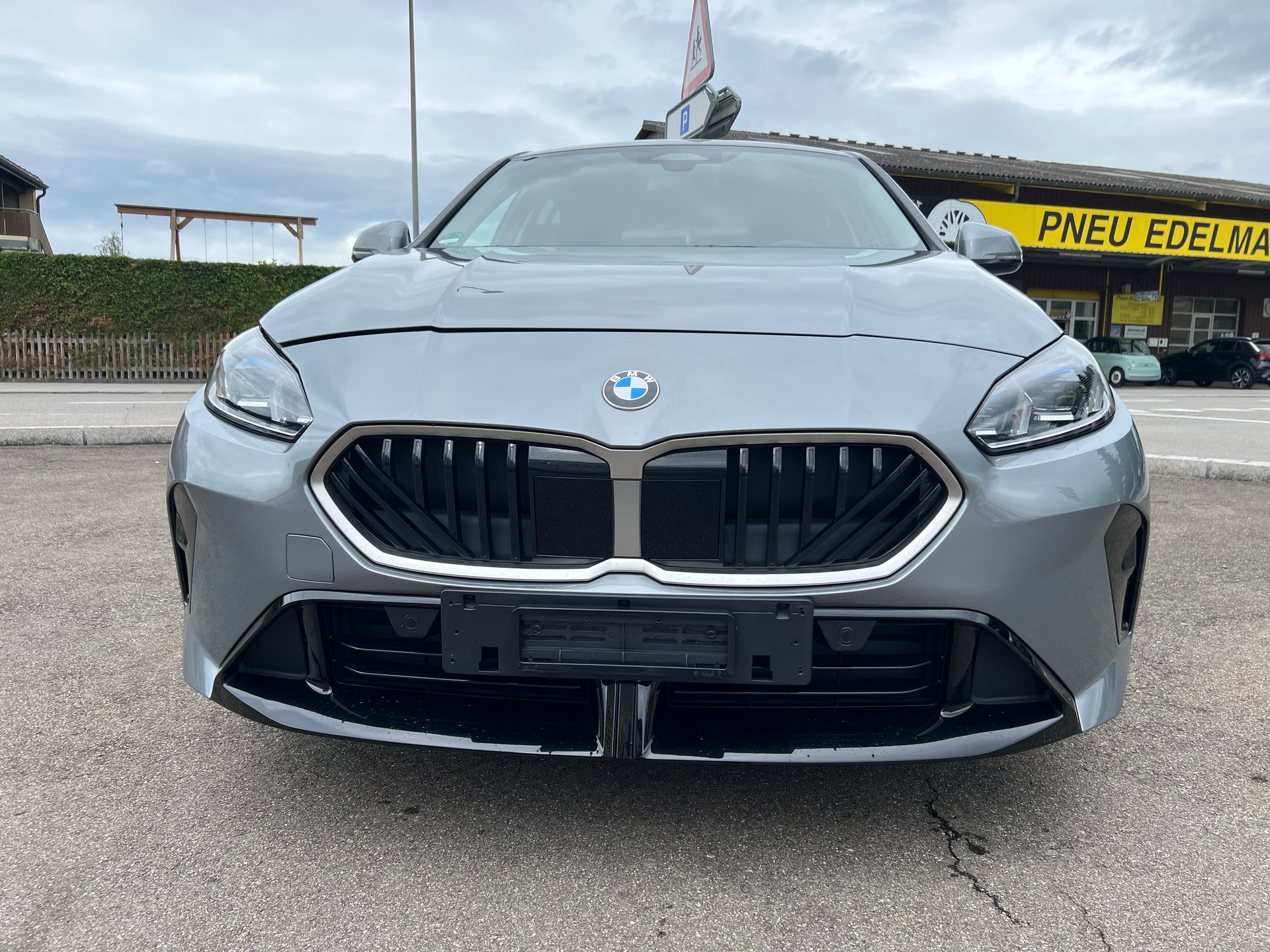 BMW 118d Steptronic M Sport Pro-image-1