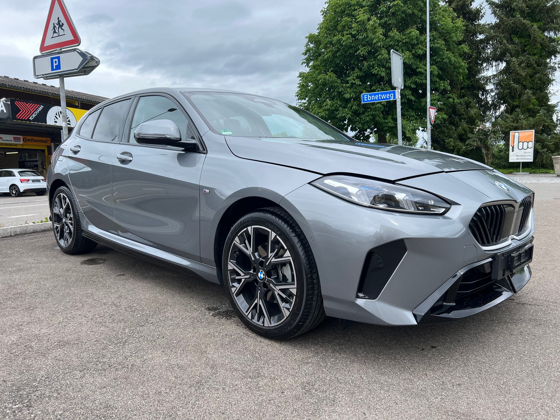 BMW 118d Steptronic M Sport Pro-image-2