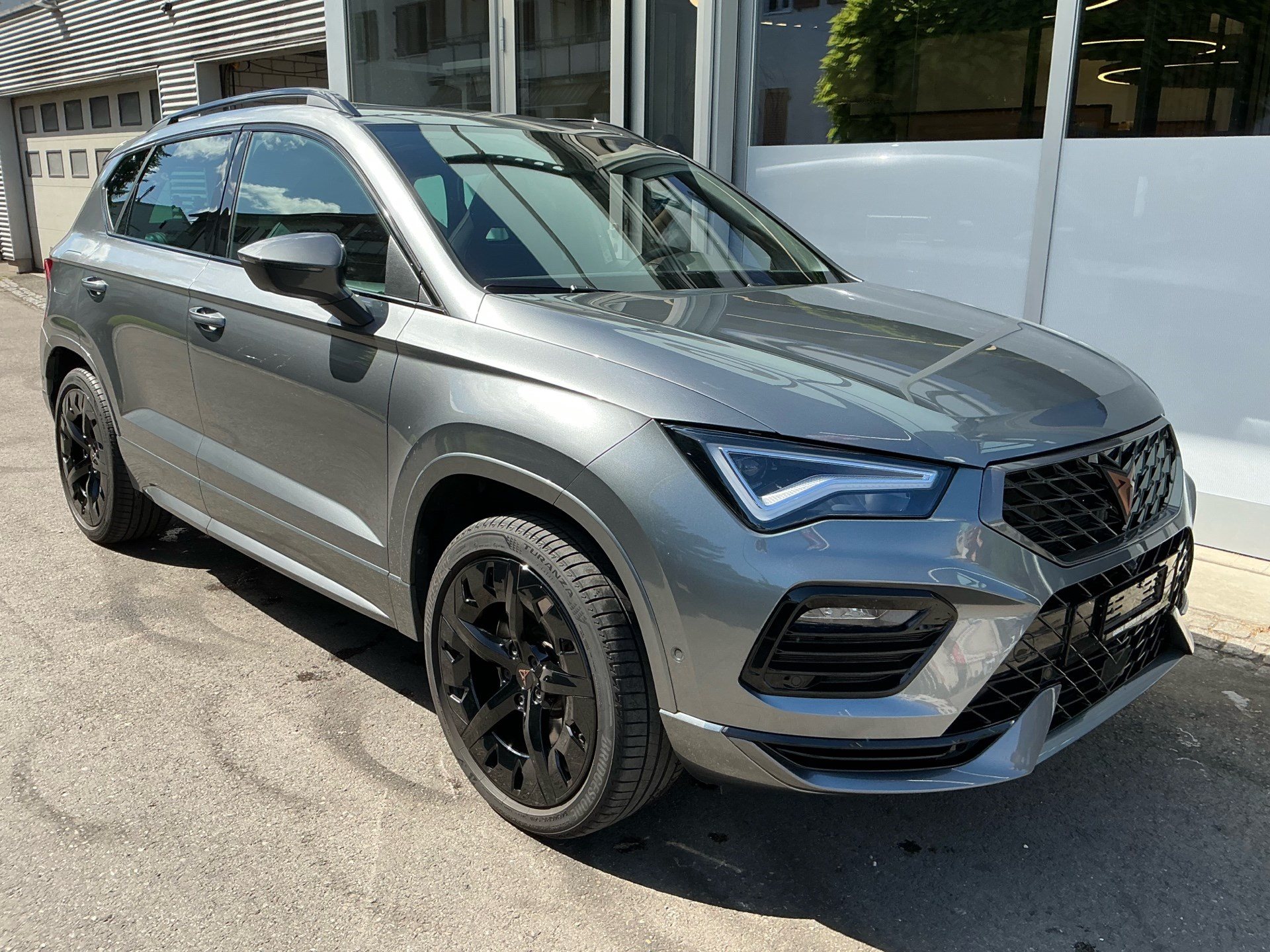 CUPRA Ateca 2.0 TSI VZ 4Drive *** PANORAMADACH & ANHÄNGERKUPPLUNG ***-showroom-element-2