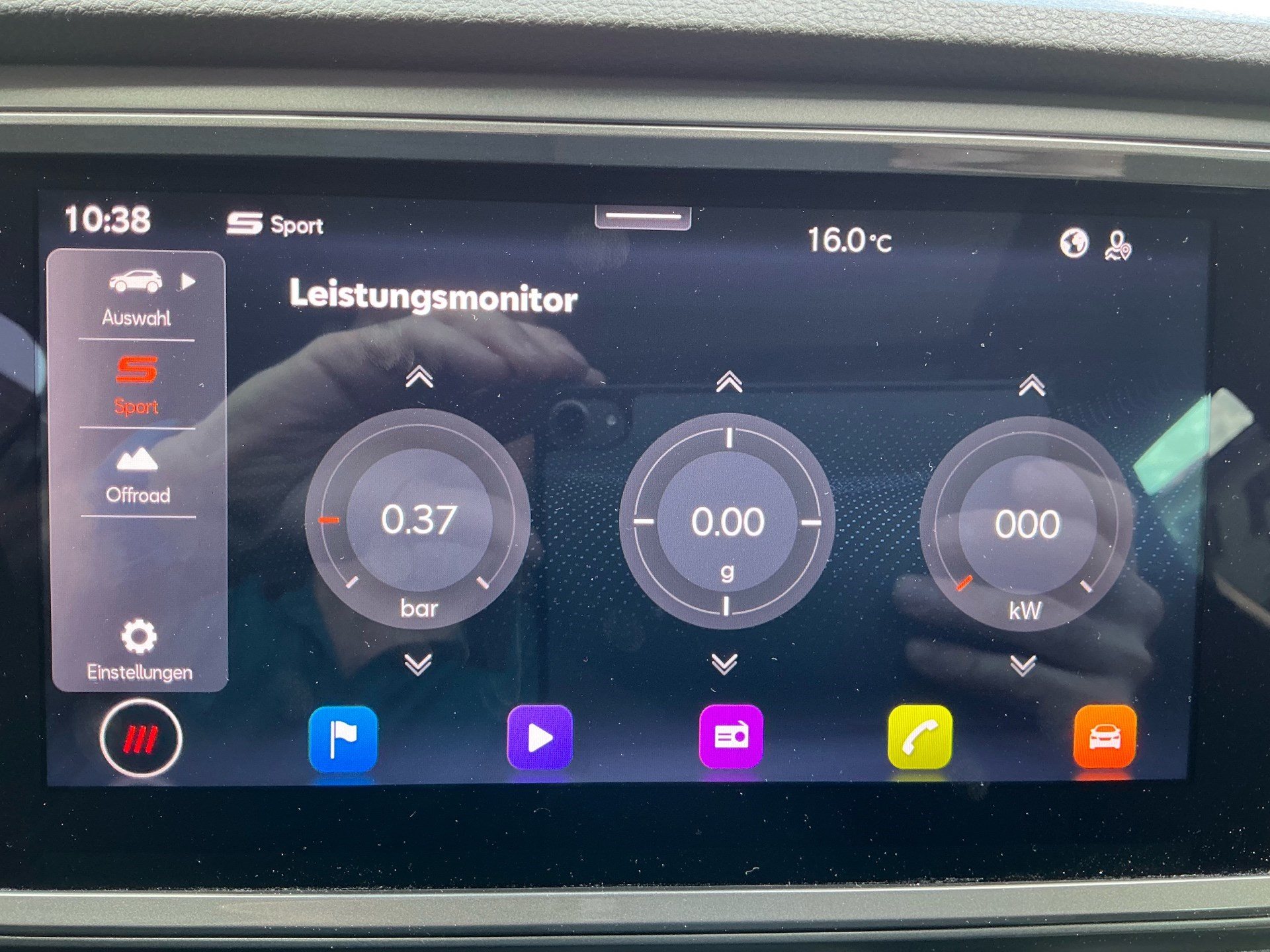CUPRA Ateca 2.0 TSI VZ 4Drive *** PANORAMADACH & ANHÄNGERKUPPLUNG ***-image-17