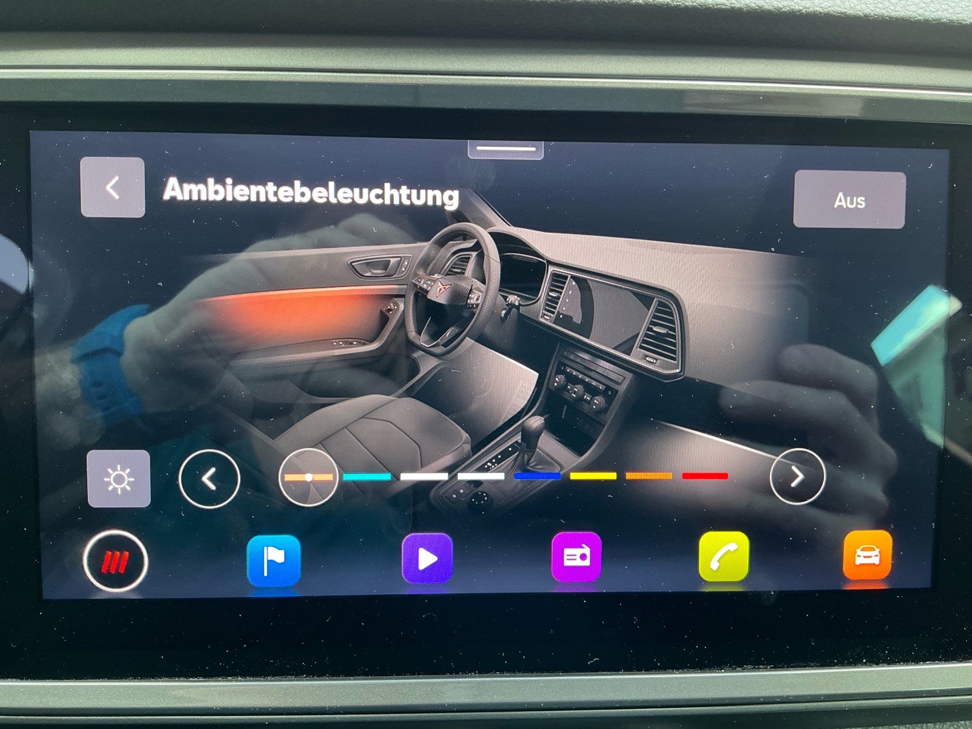 CUPRA Ateca 2.0 TSI VZ 4Drive *** PANORAMADACH & ANHÄNGERKUPPLUNG ***-image-27