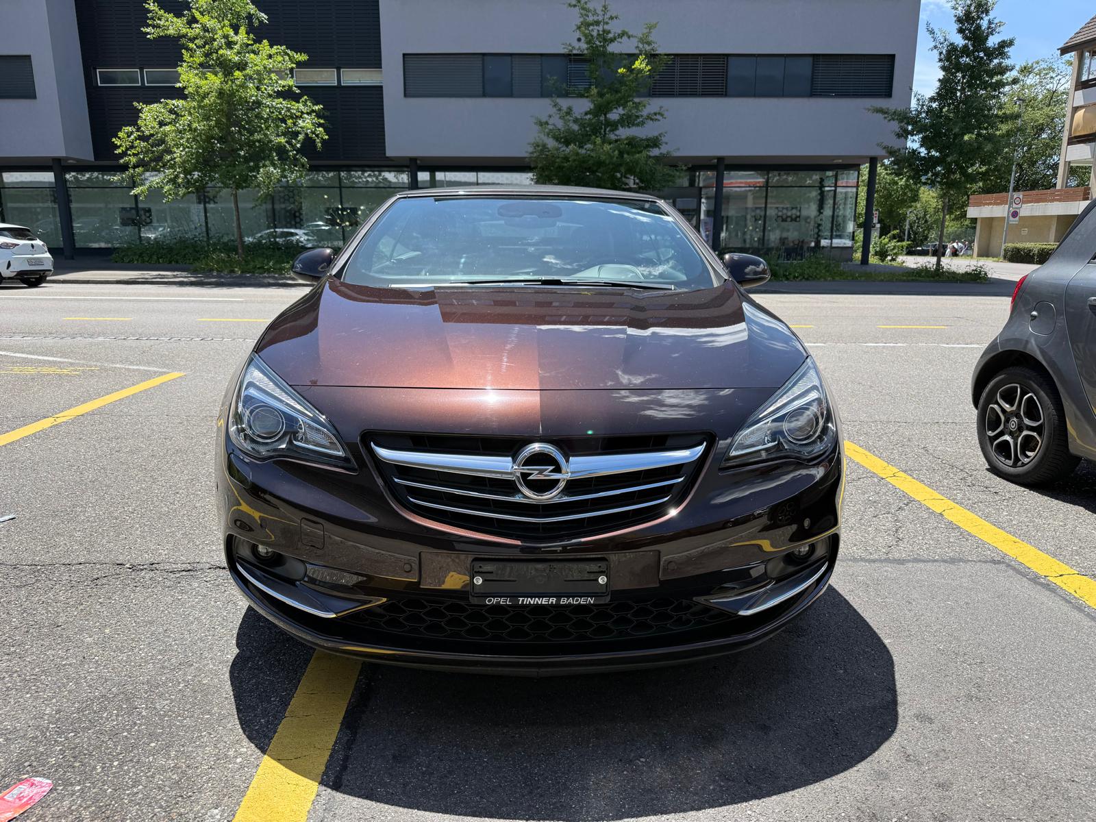OPEL Cascada 1.6i 16V Cosmo Automat-image-1