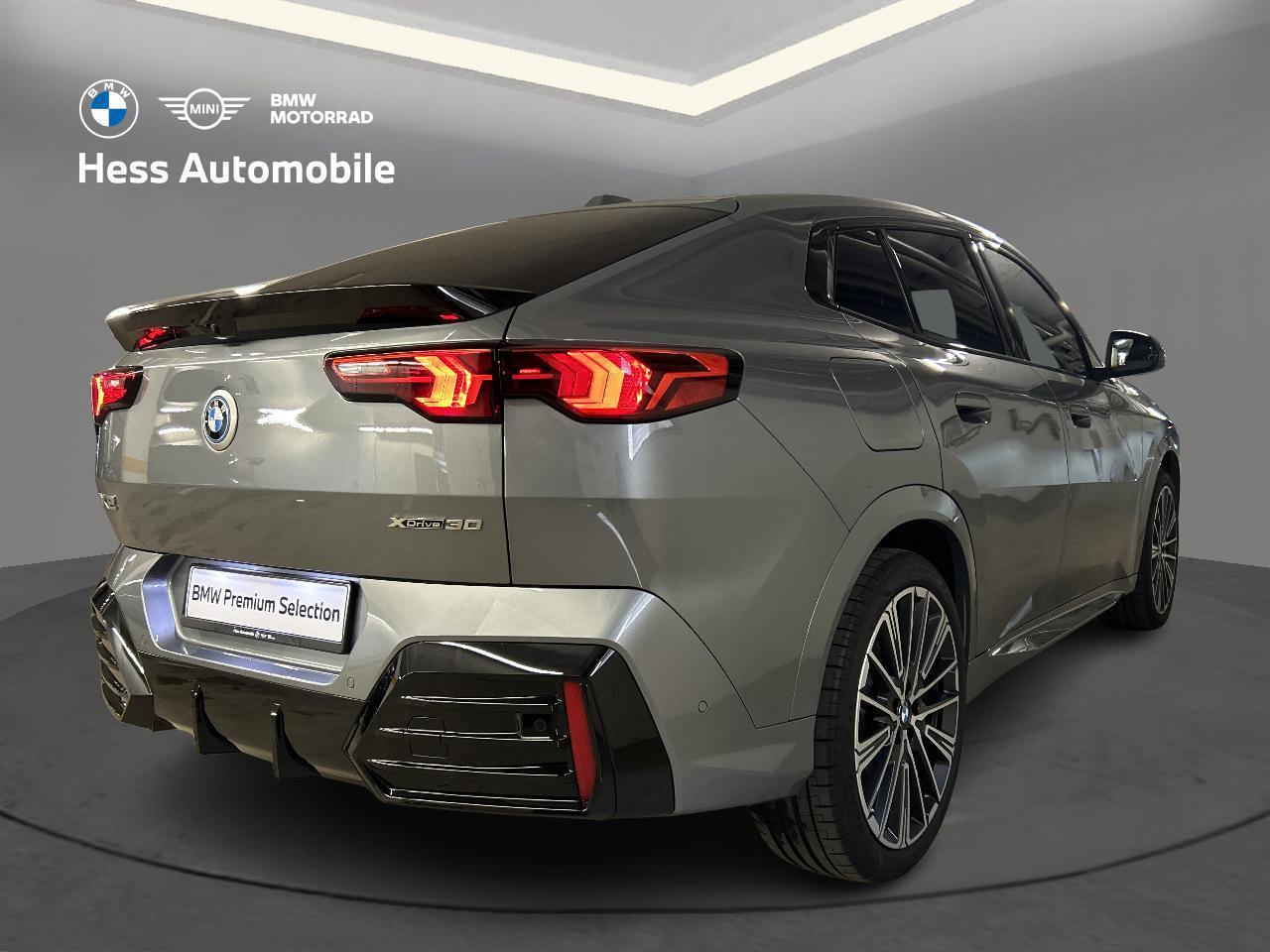 BMW iX2 30 xDrive M Sport-image-2