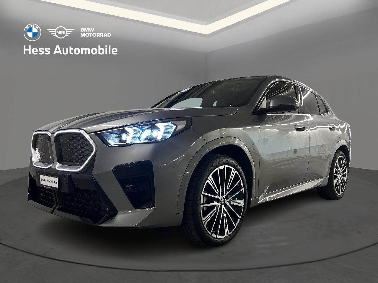 BMW iX2 30 xDrive M Sport-image-0