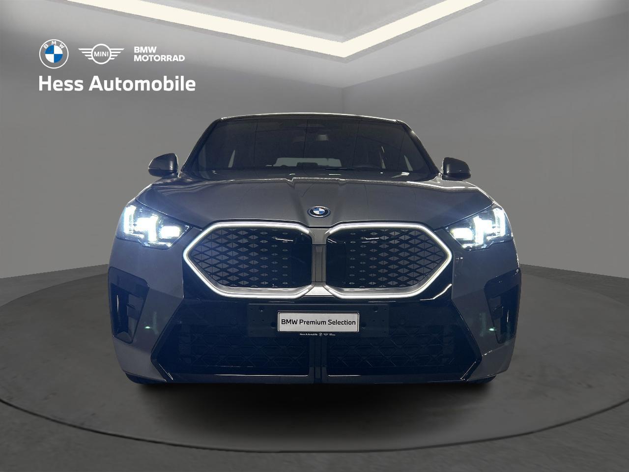 BMW iX2 30 xDrive M Sport-image-6
