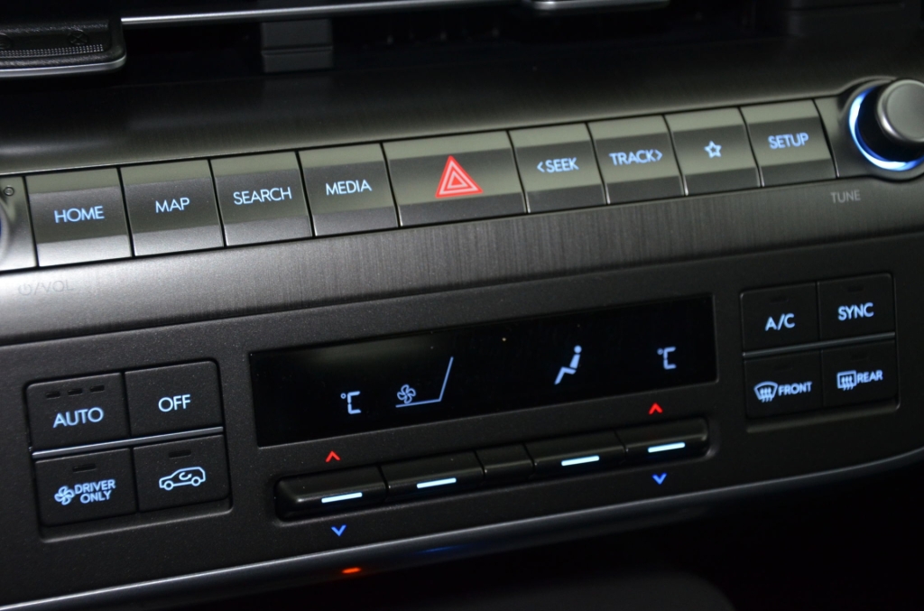 HYUNDAI Kona EV 65.4 kWh Premium *360°*-image-22