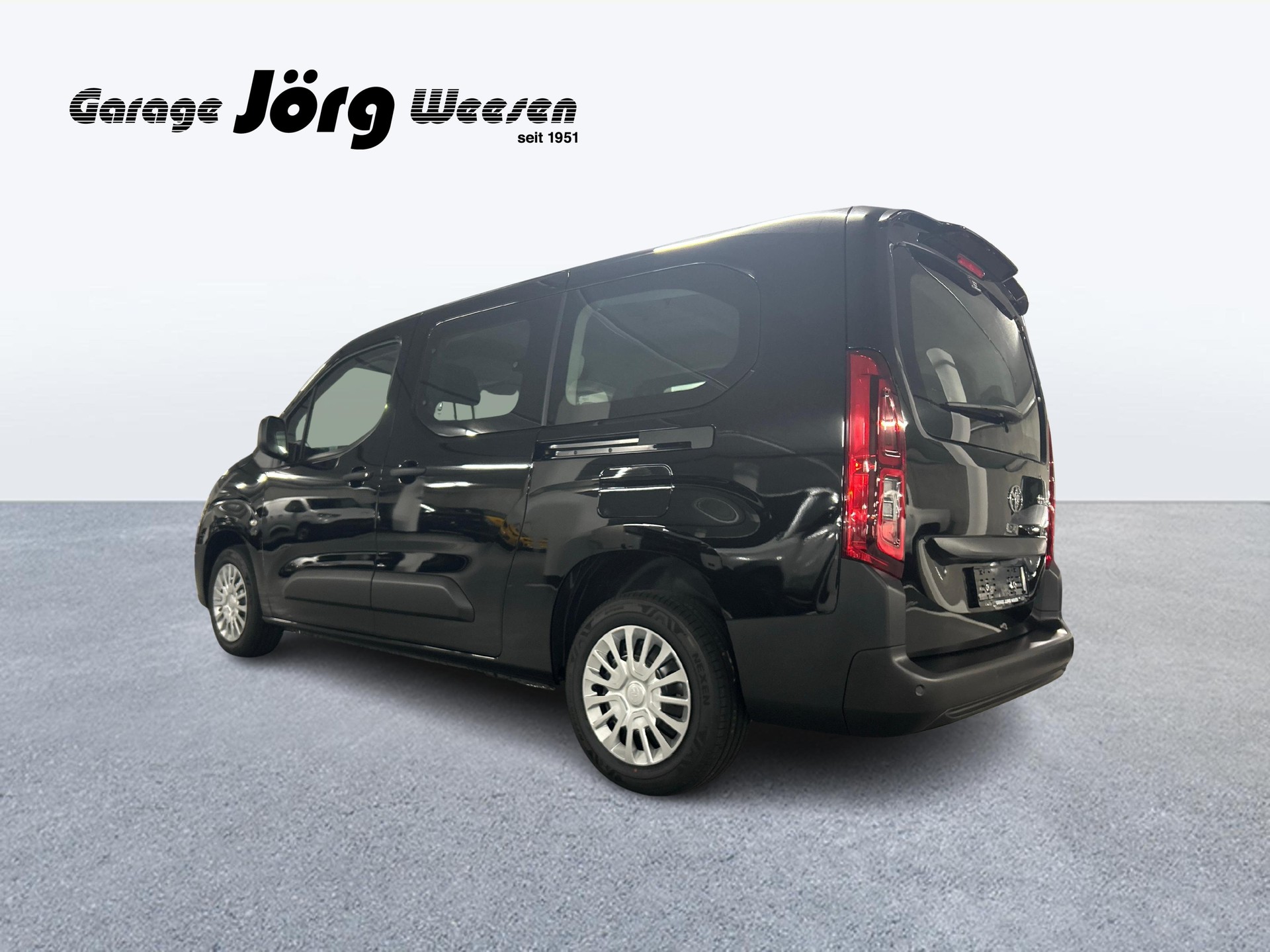 TOYOTA Proace City Verso L2 1.2 110 Comfort-image-2