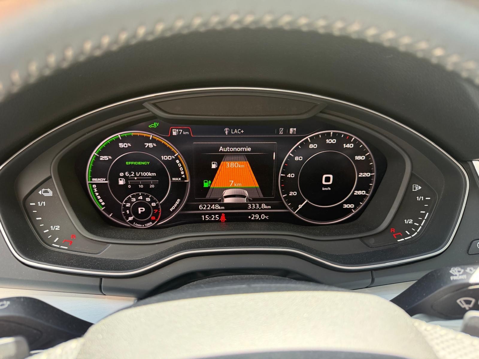 AUDI Q5 55 TFSI e quattro-image-3
