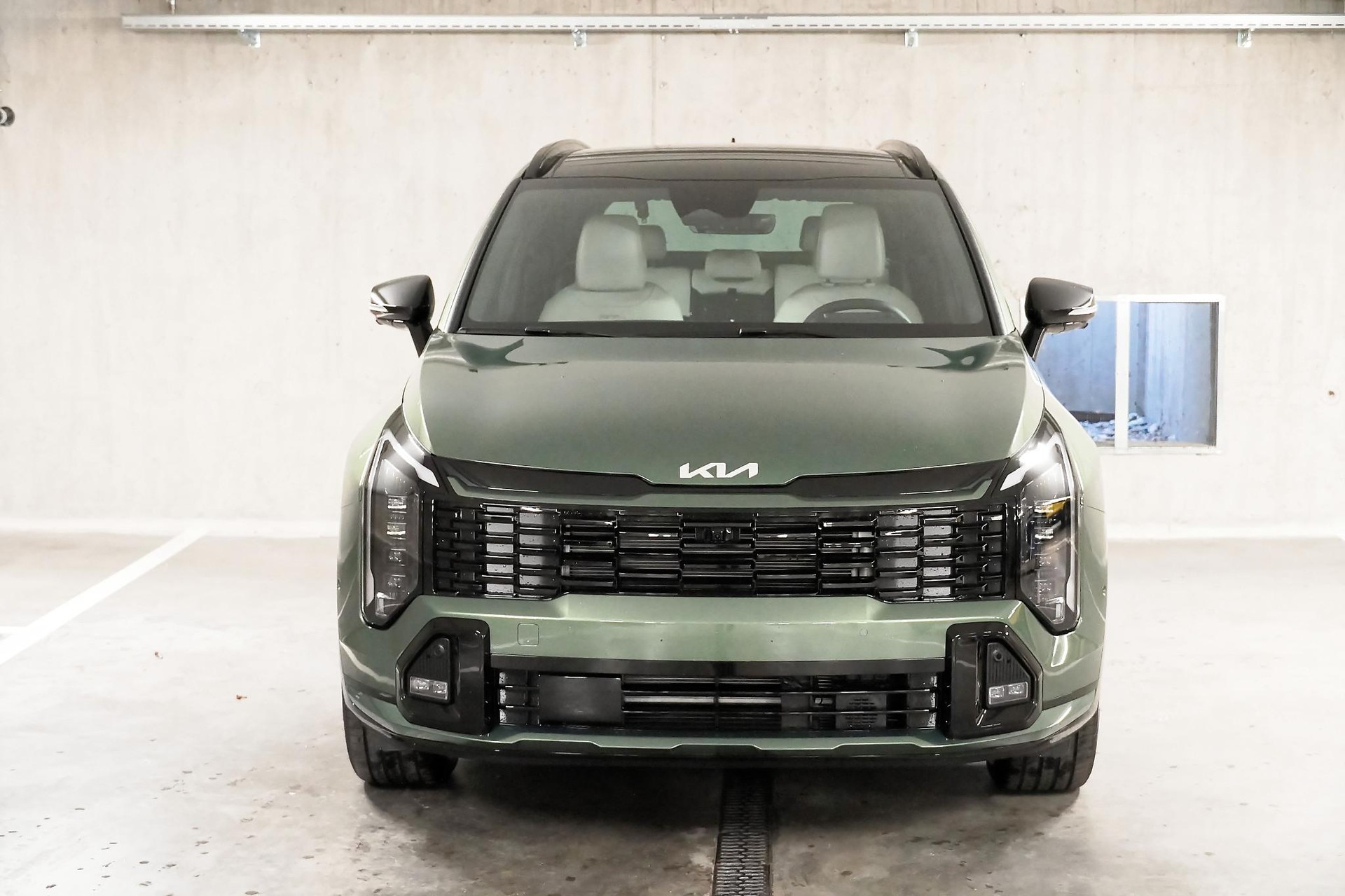 KIA Sportage 1.6 T-GDi Hybrid GT-Line-image-3