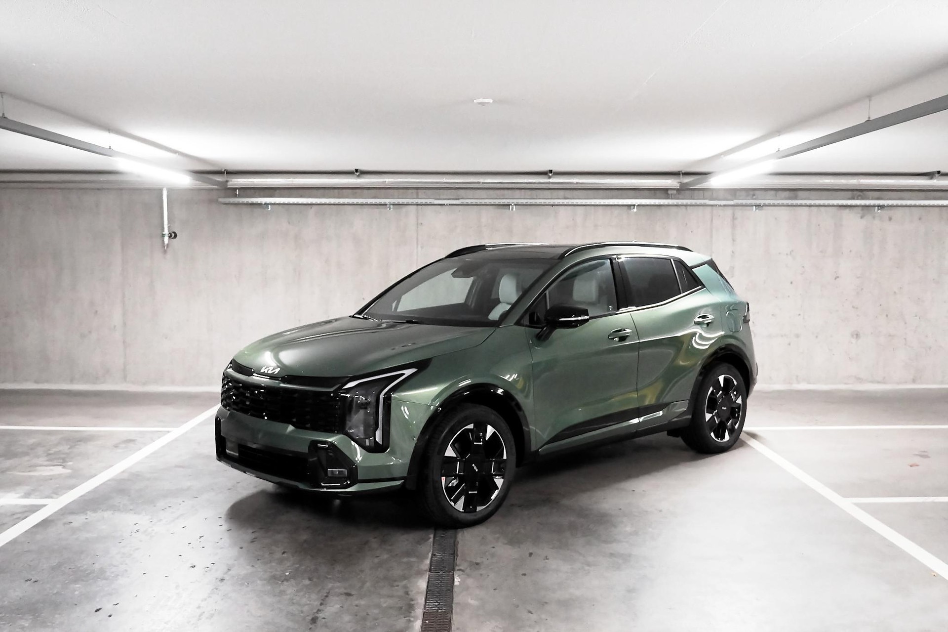 KIA Sportage 1.6 T-GDi Hybrid GT-Line-image-1