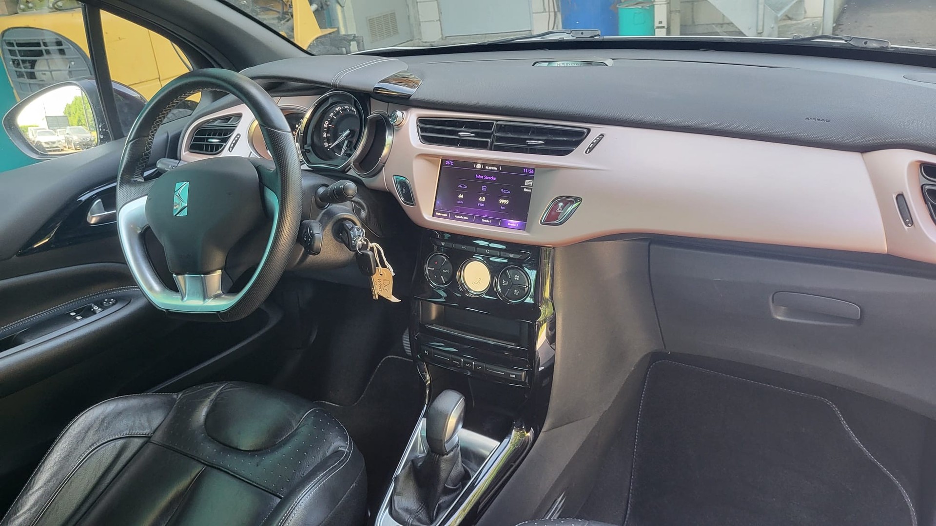 DS AUTOMOBILES DS 3 1.2 PureTech Faubourg Addict EAT-image-6