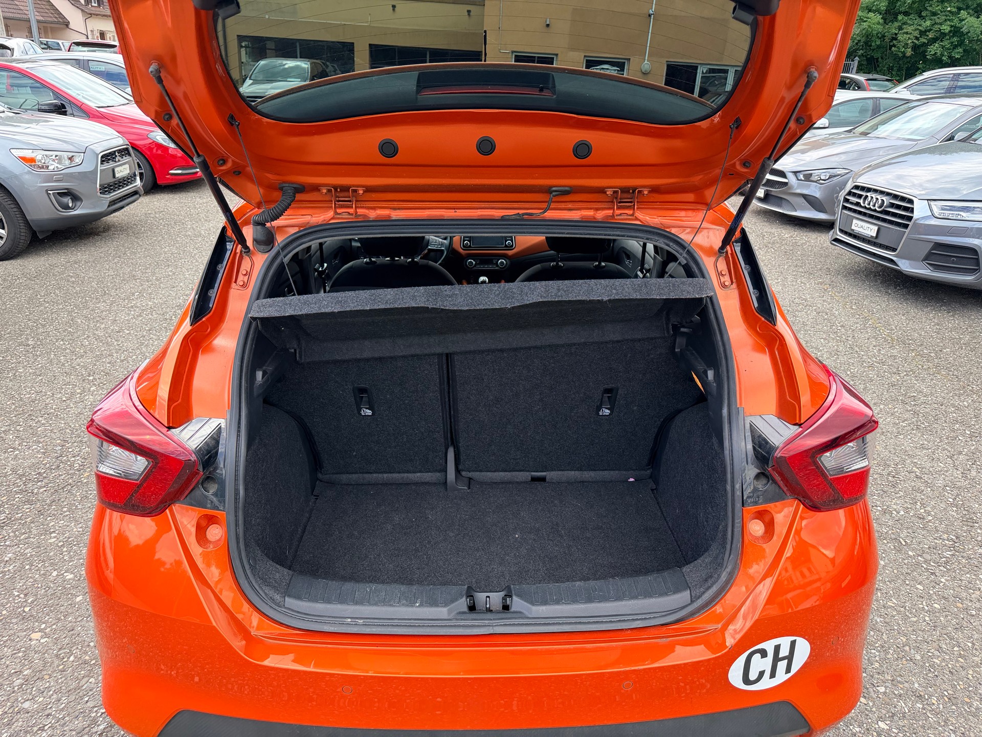 NISSAN Micra 0.9 IG-T n-connecta-image-9