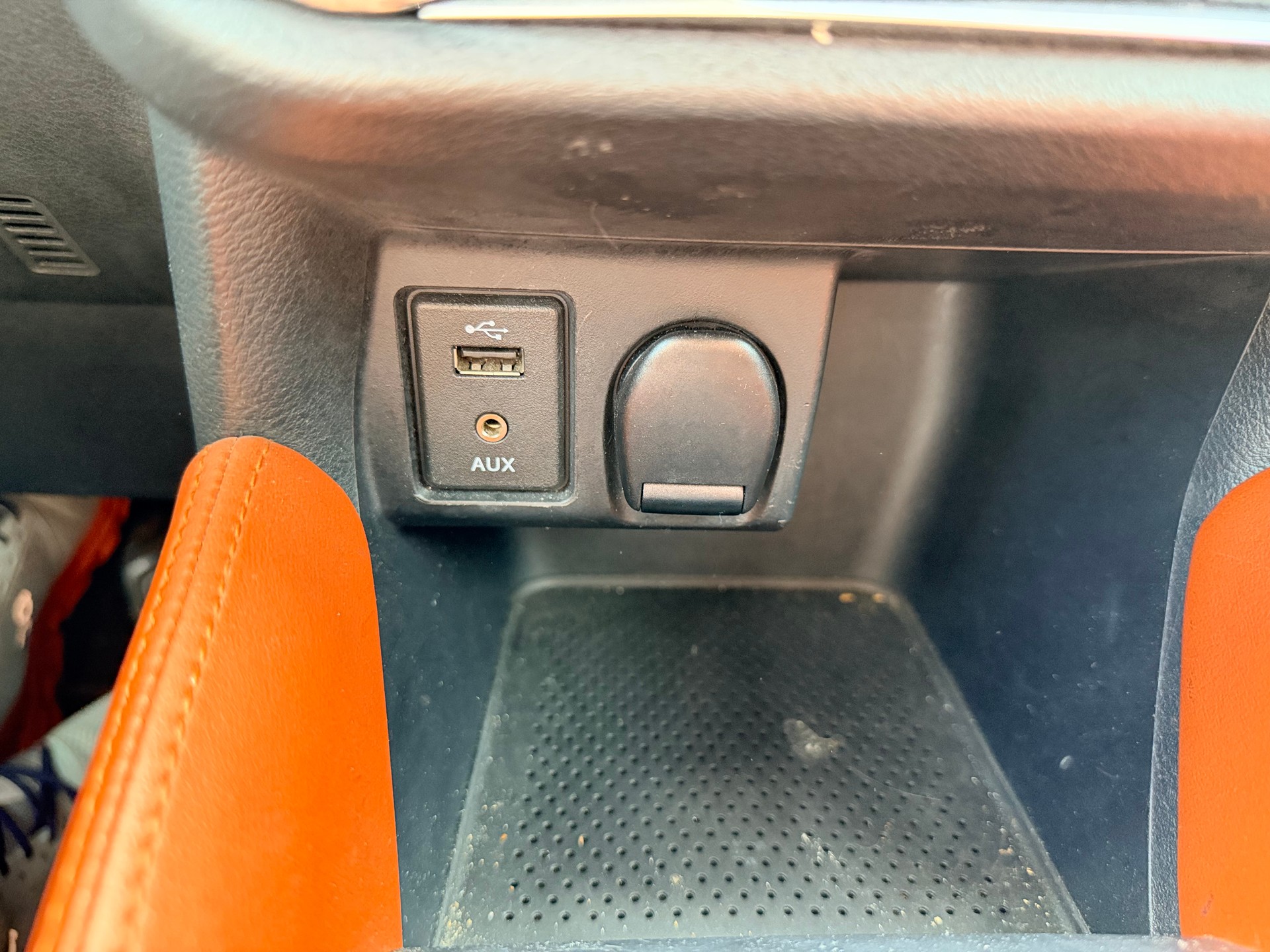 NISSAN Micra 0.9 IG-T n-connecta-image-15