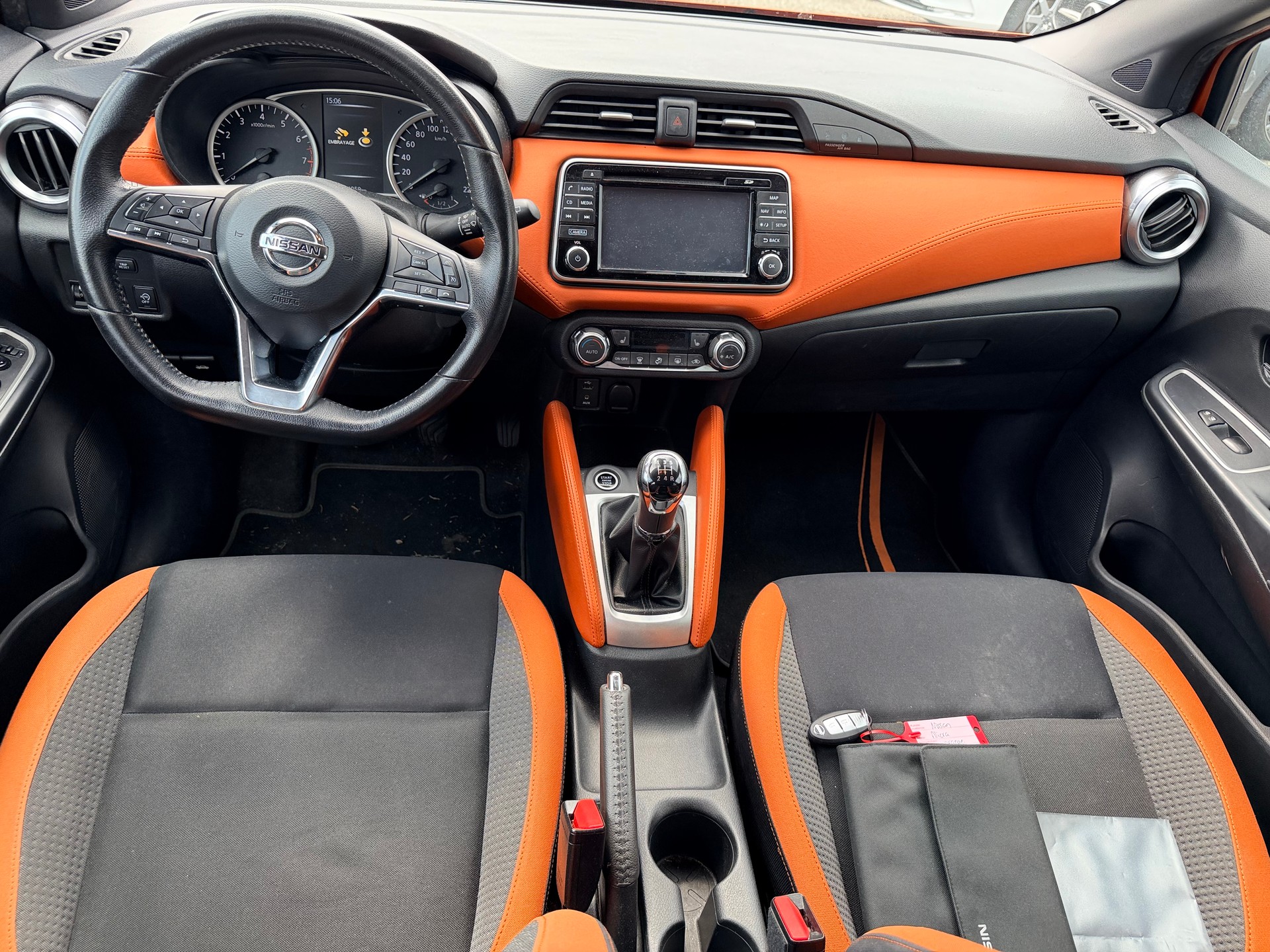 NISSAN Micra 0.9 IG-T n-connecta-image-13