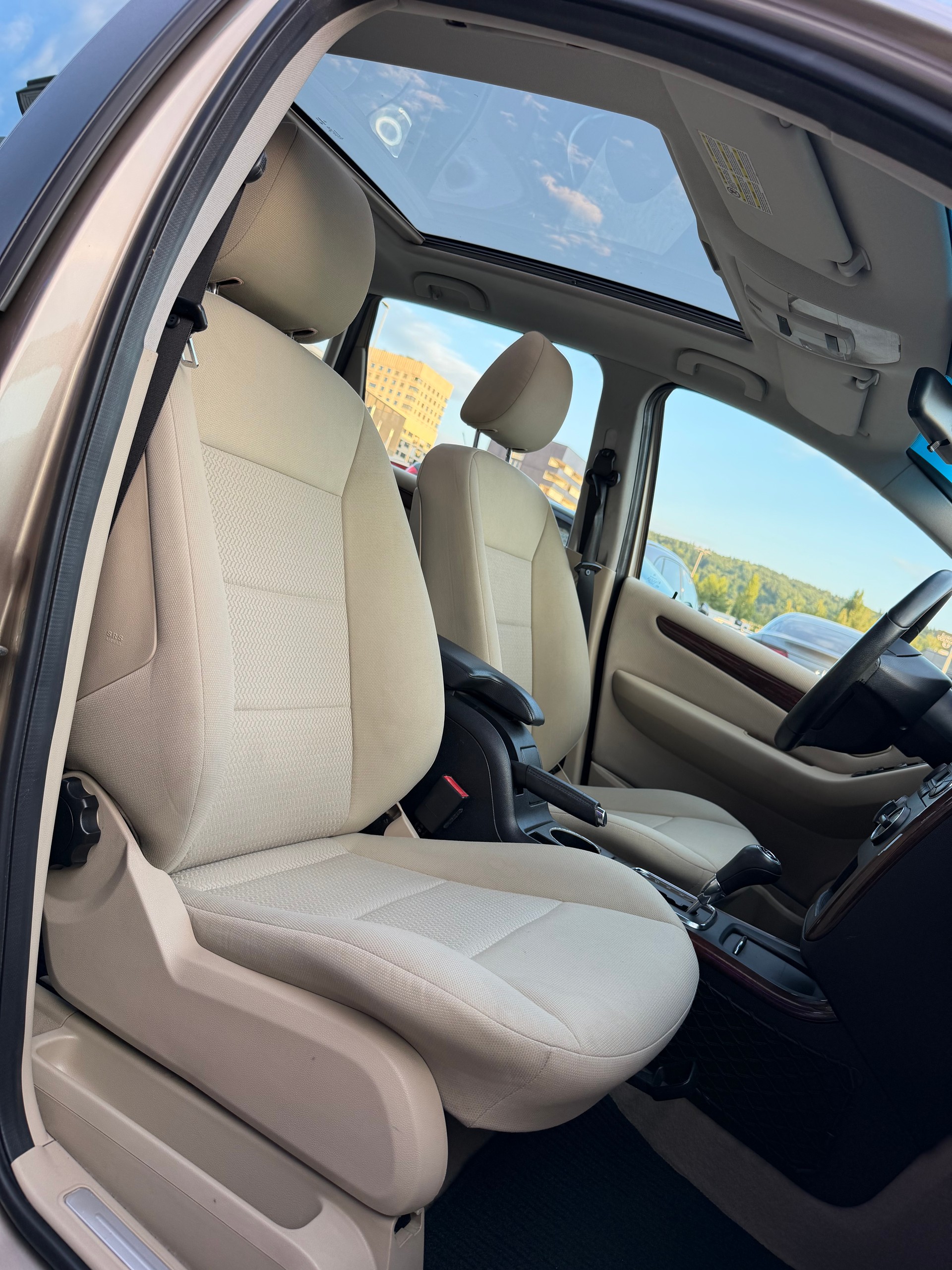 MERCEDES-BENZ A 180-image-20