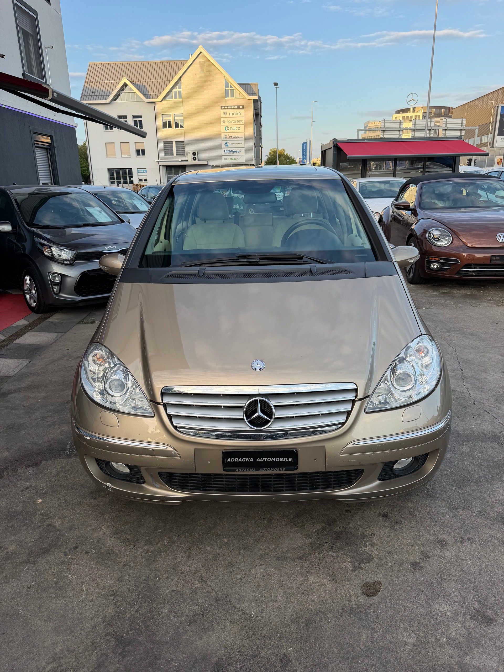 MERCEDES-BENZ A 180-image-6