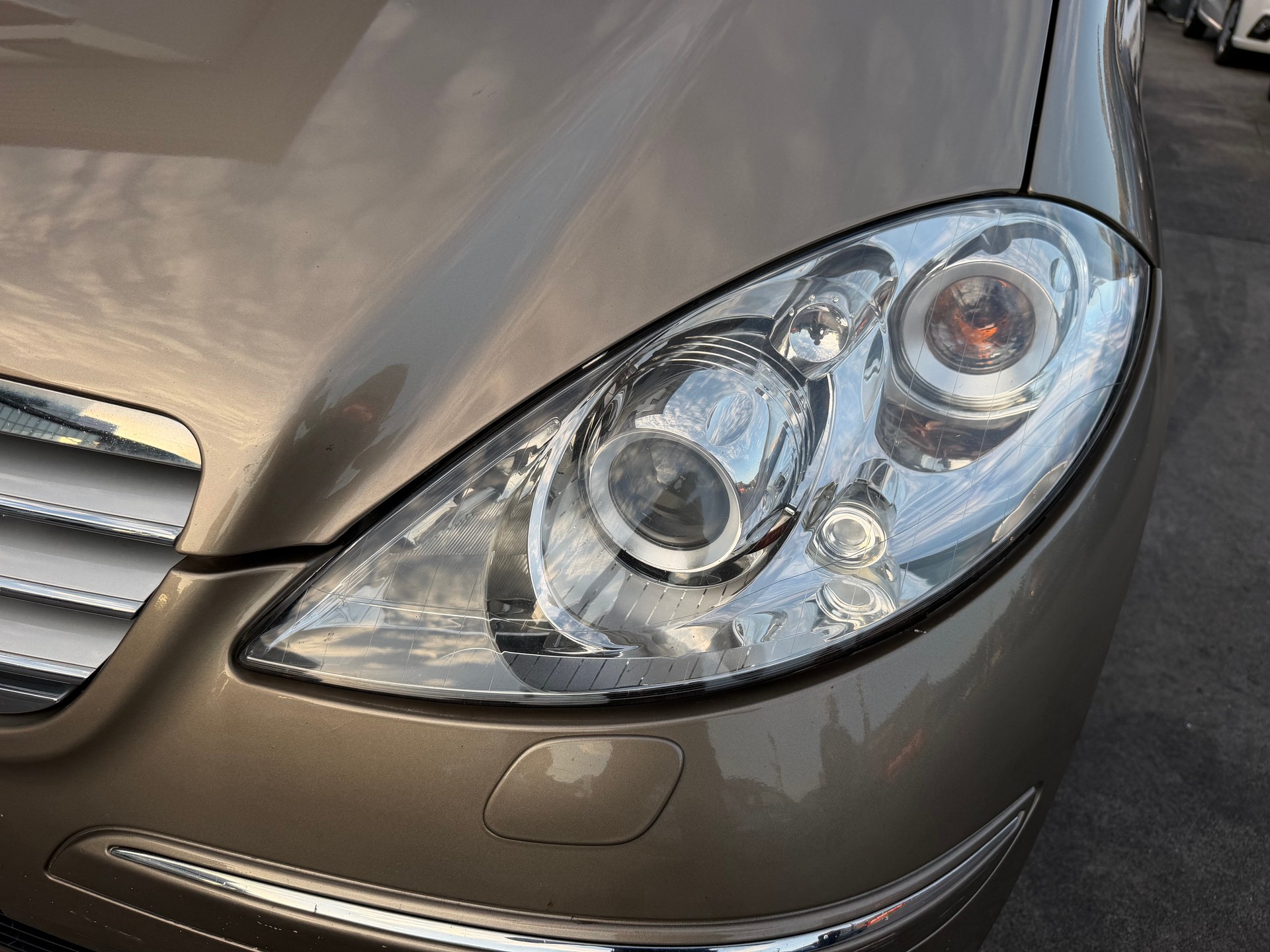 MERCEDES-BENZ A 180-image-25