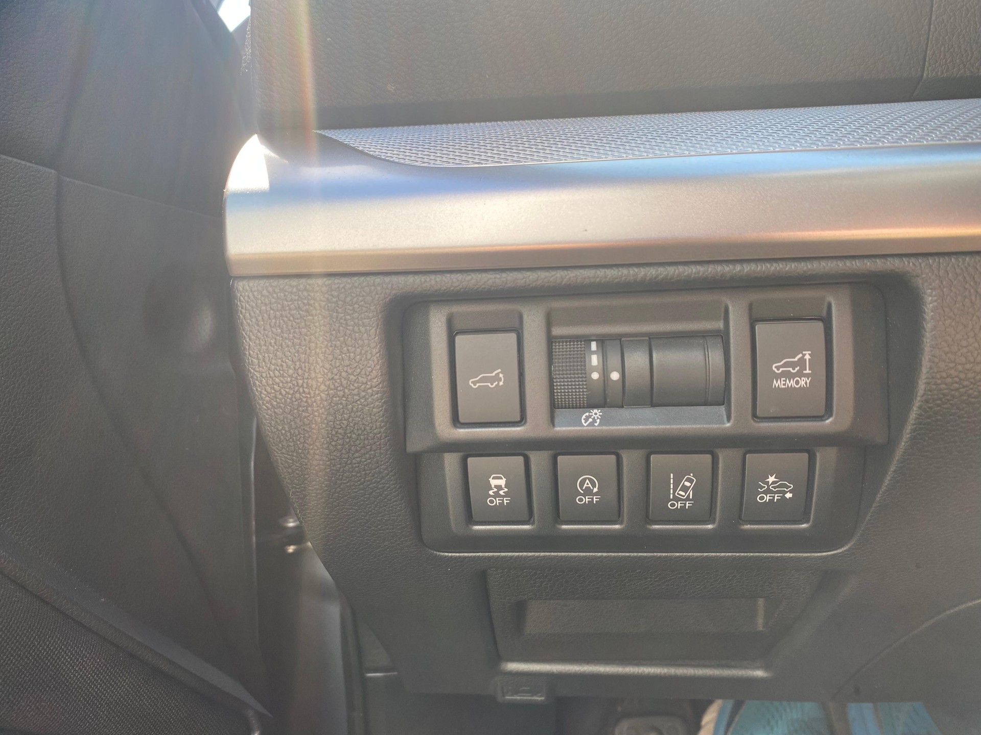 SUBARU Outback 2.5i Swiss-image-13