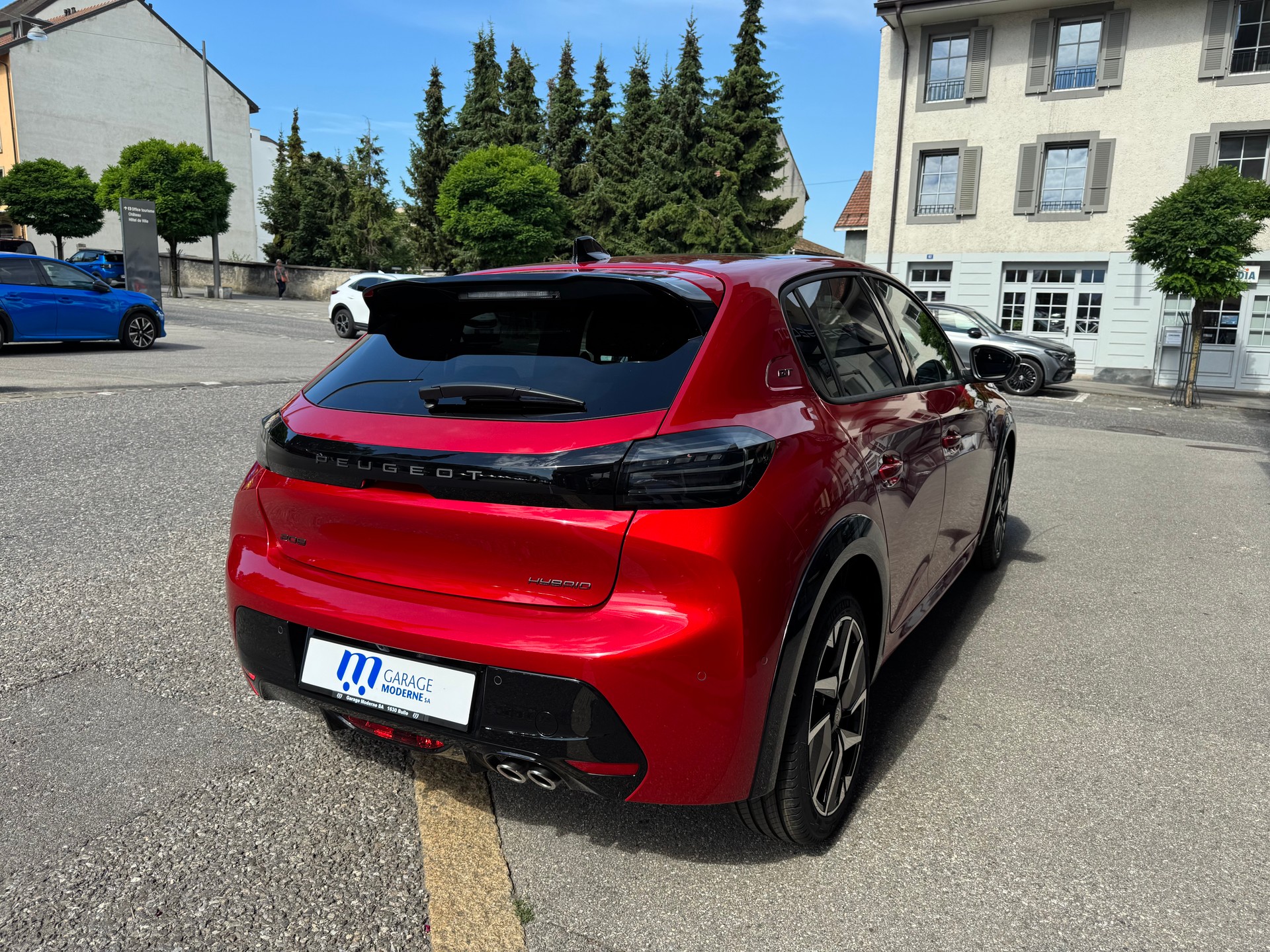 PEUGEOT 208 1.2 Hybrid 145 GT-image-3