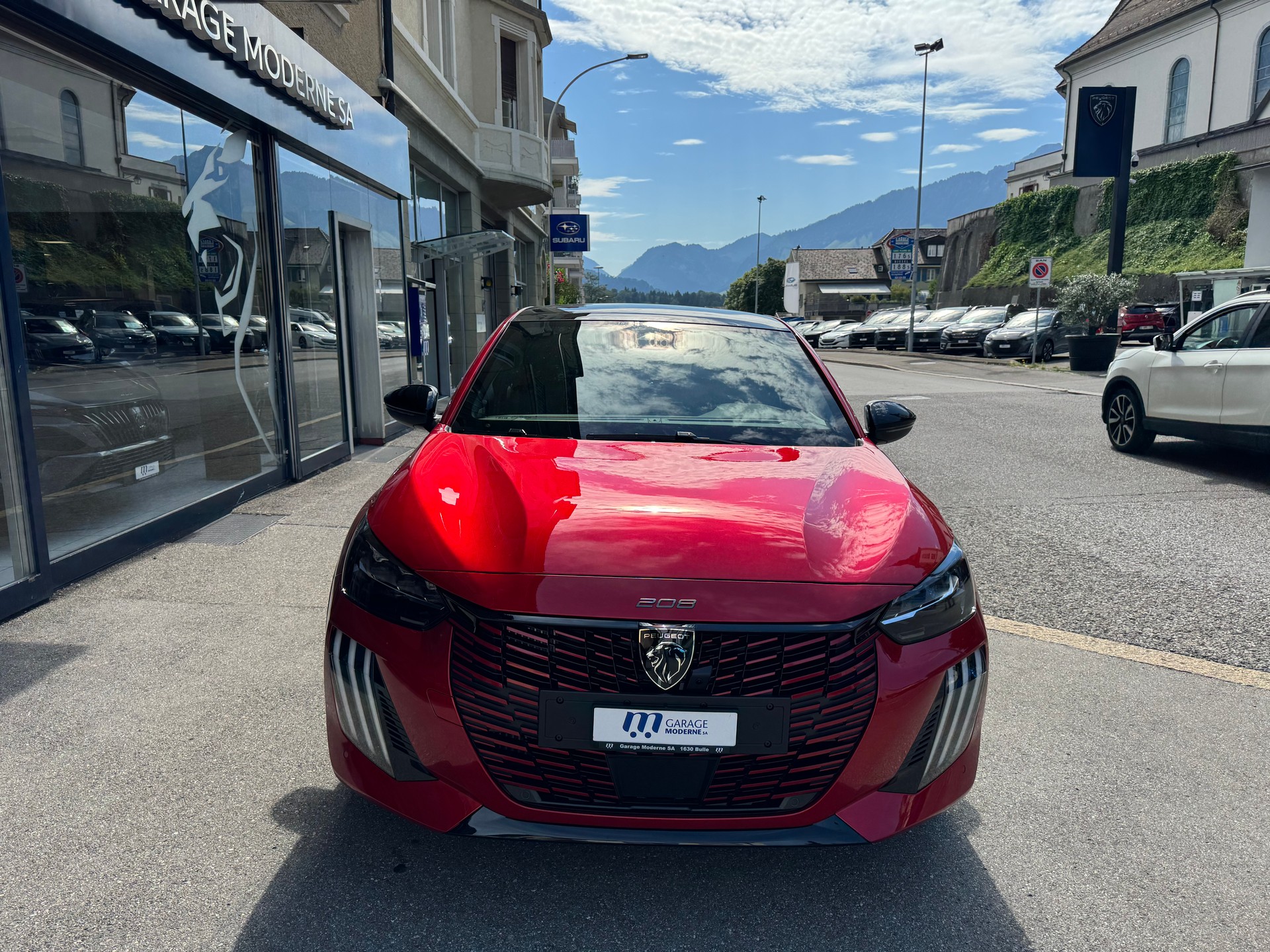 PEUGEOT 208 1.2 Hybrid 145 GT-image-1