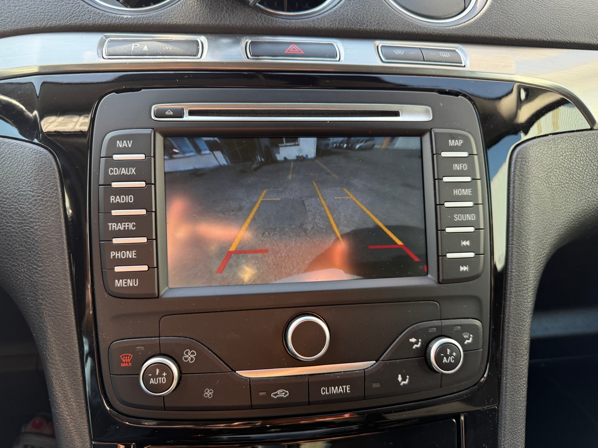 FORD S-Max 2.0 TDCi Titanium PowerShift-image-6