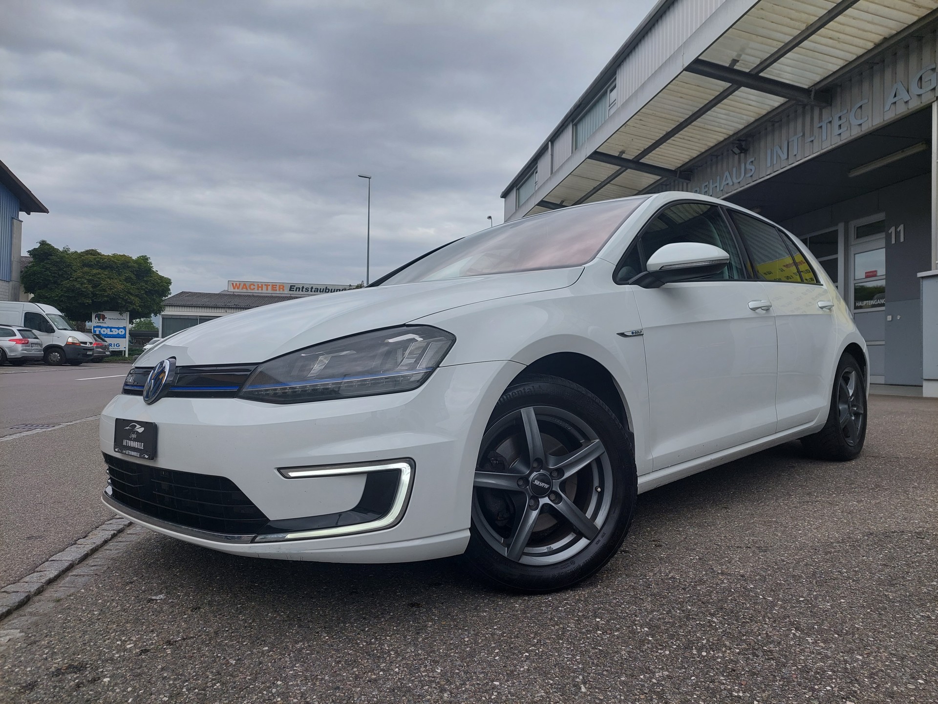 VW e-Golf-image-0